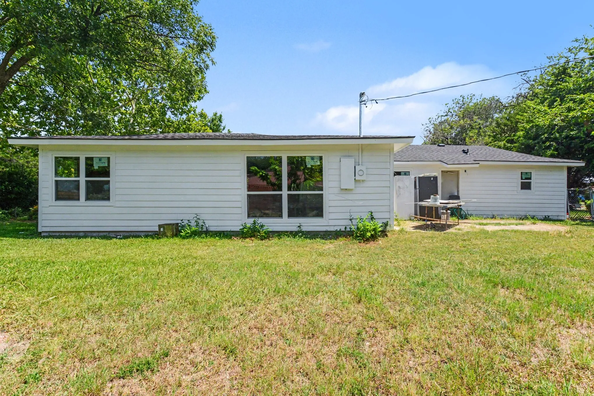 Single Family Residence For Sale in Dallas County , 3623 Castle Hills Drive, Dallas, Texas 75241, 3 Bedroom, 2 Bathroom, Garage spaces, 1,695 Sqft, built in 1959, mls#21336934, Real Estate Agent in Dallas, Homes For Sale in Dallas county, Homes For Sale in Dallas, Realtor in Dallas Texas, Real Estate Brokerage Independent Realty Texas, Luminita Cordes Realtor