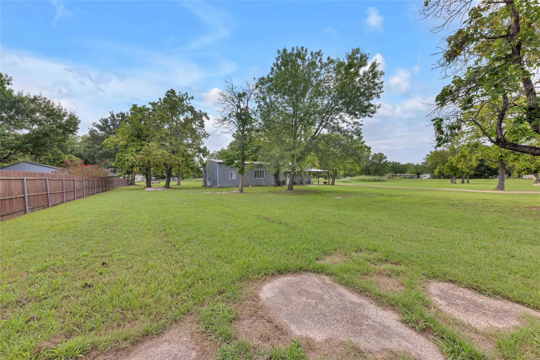 Single Family Residence For Sale in Delta County , 800 SW 9th, Cooper, Texas 75432, 2 Bedroom, 1 Bathroom, 2 Garage spaces, 1,800 Sqft, built in 1900, mls#21336167, Real Estate Agent in Cooper, Homes For Sale in Delta county, Homes For Sale in Cooper, Realtor in Cooper Texas, Real Estate Brokerage Independent Realty Texas, Luminita Cordes Realtor