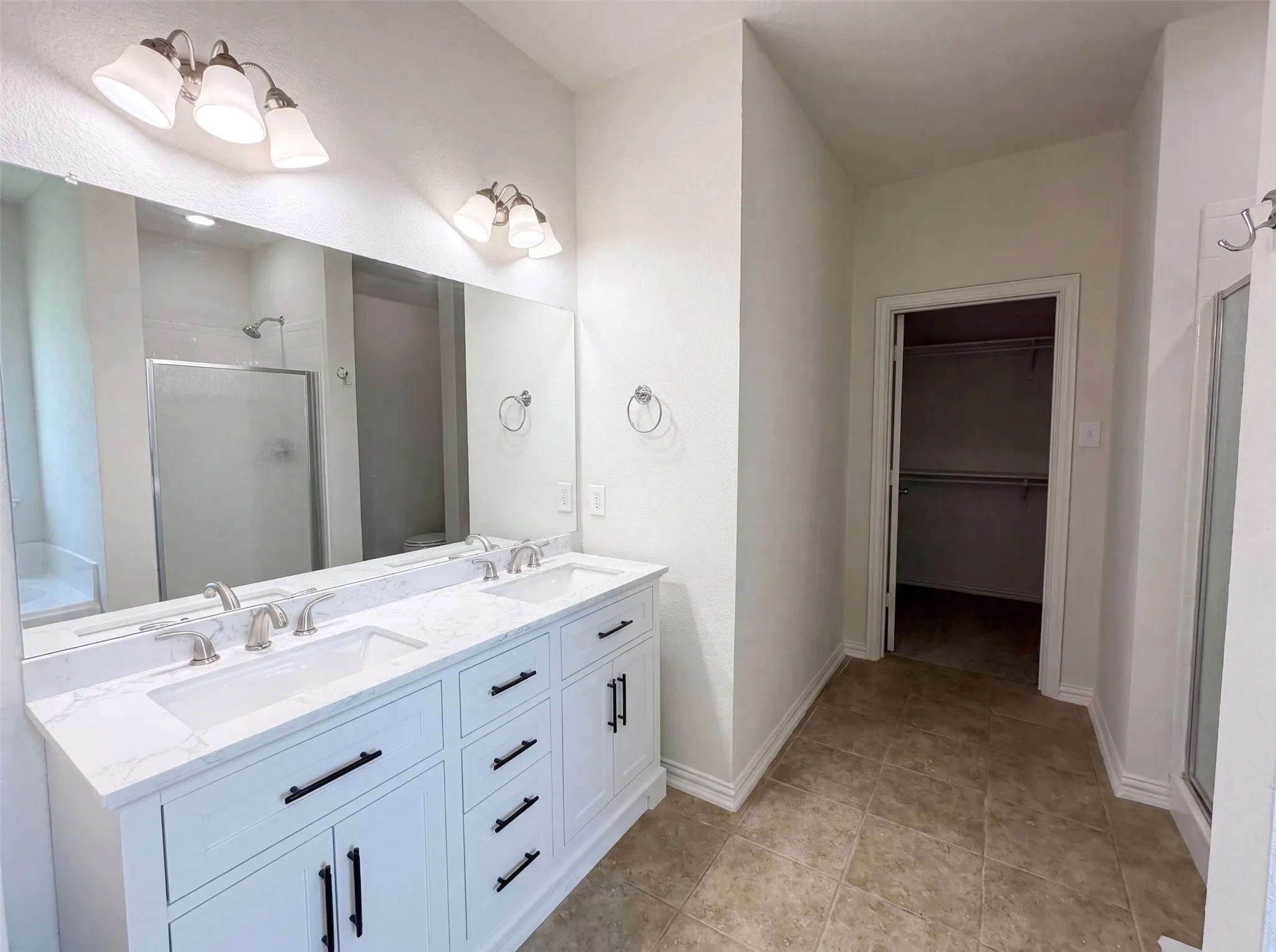 Single Family Residence For Sale in Denton County , 1421 Sparrow Drive, Little Elm, Texas 75068, 3 Bedroom, 3 Bathroom, 2 Garage spaces, 2,517 Sqft, built in 2007, mls#21336956, Real Estate Agent in Little Elm, Homes For Sale in Denton county, Homes For Sale in Little Elm, Realtor in Little Elm Texas, Real Estate Brokerage Independent Realty Texas, Luminita Cordes Realtor