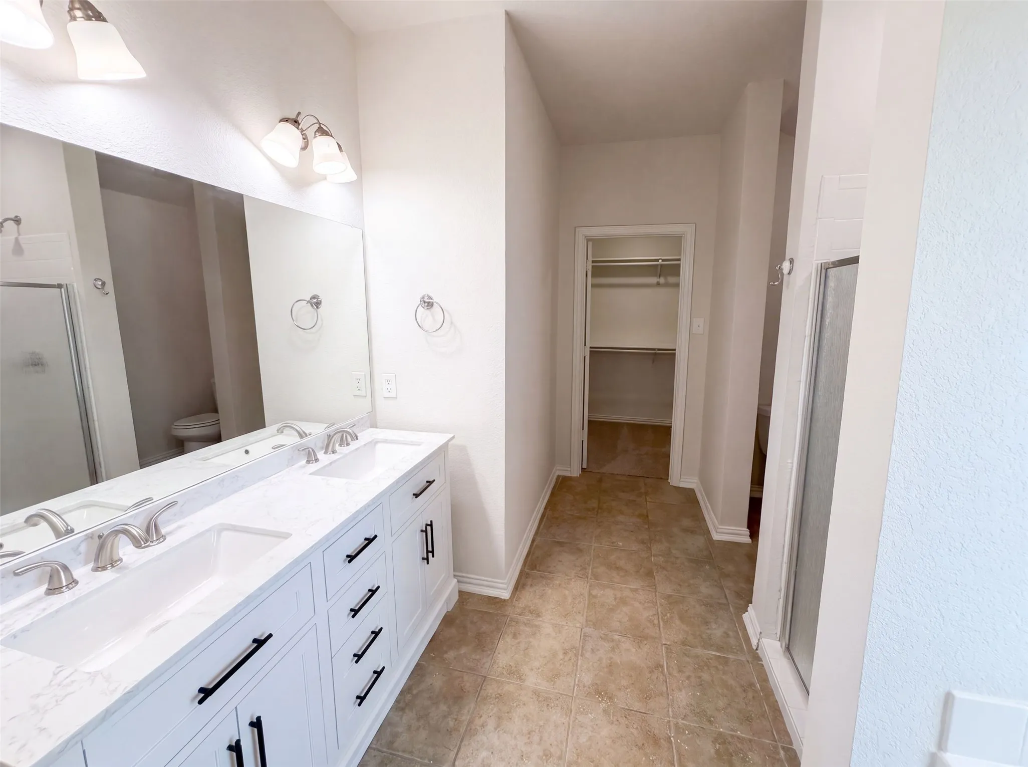Single Family Residence For Sale in Denton County , 1421 Sparrow Drive, Little Elm, Texas 75068, 3 Bedroom, 3 Bathroom, 2 Garage spaces, 2,517 Sqft, built in 2007, mls#21336956, Real Estate Agent in Little Elm, Homes For Sale in Denton county, Homes For Sale in Little Elm, Realtor in Little Elm Texas, Real Estate Brokerage Independent Realty Texas, Luminita Cordes Realtor