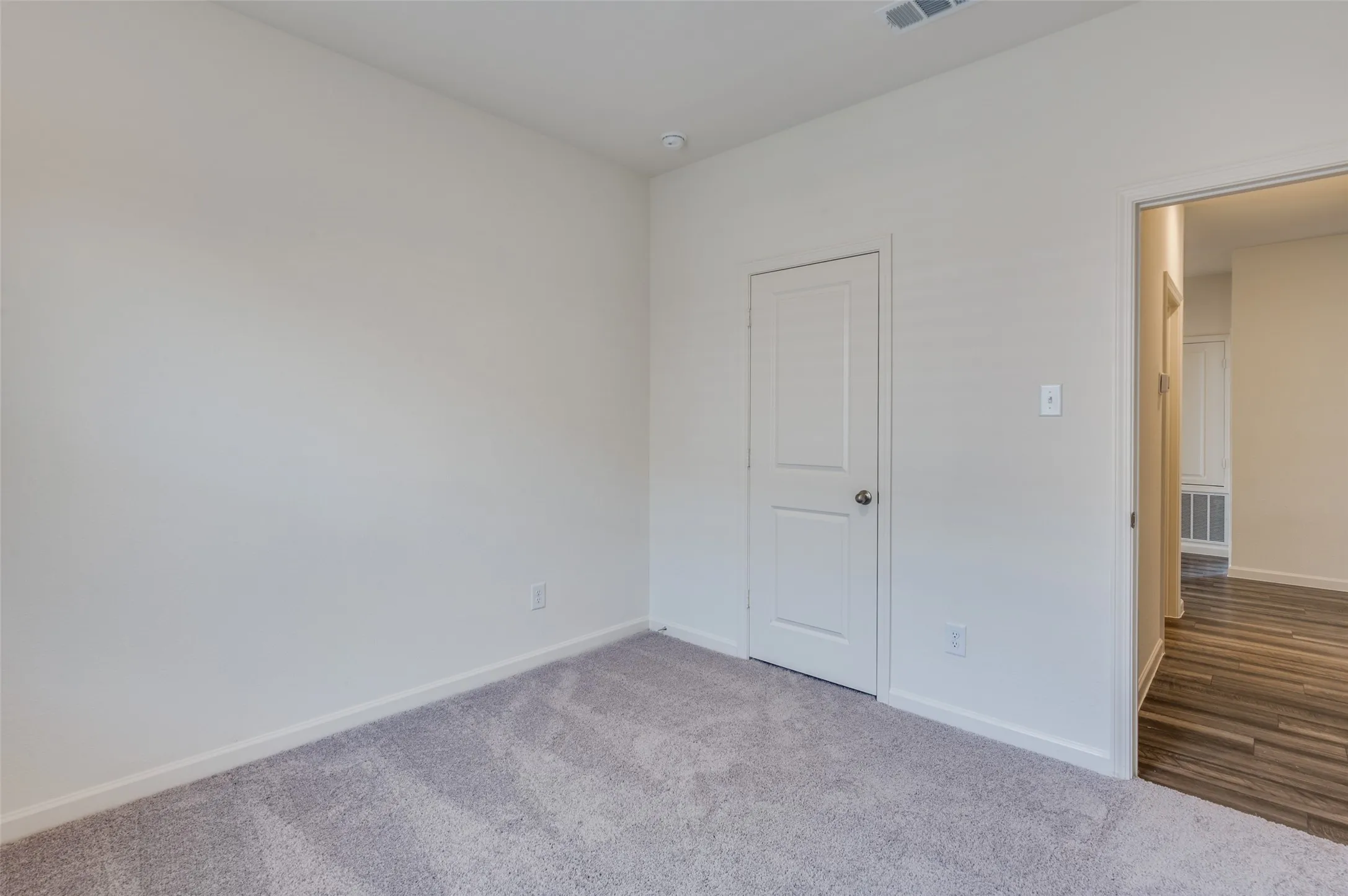 Single Family Residence For Rent in Tarrant County , 8201 Bufflehead Drive, Fort Worth, Texas 76179, 4 Bedroom, 2 Bathroom, 2 Garage spaces, 1,802 Sqft, built in 2024, mls#21336970, Real Estate Agent in Fort Worth, Homes For Rent in Tarrant county, Homes For Rent in Fort Worth, Realtor in Fort Worth Texas, Real Estate Brokerage Independent Realty Texas, Luminita Cordes Realtor