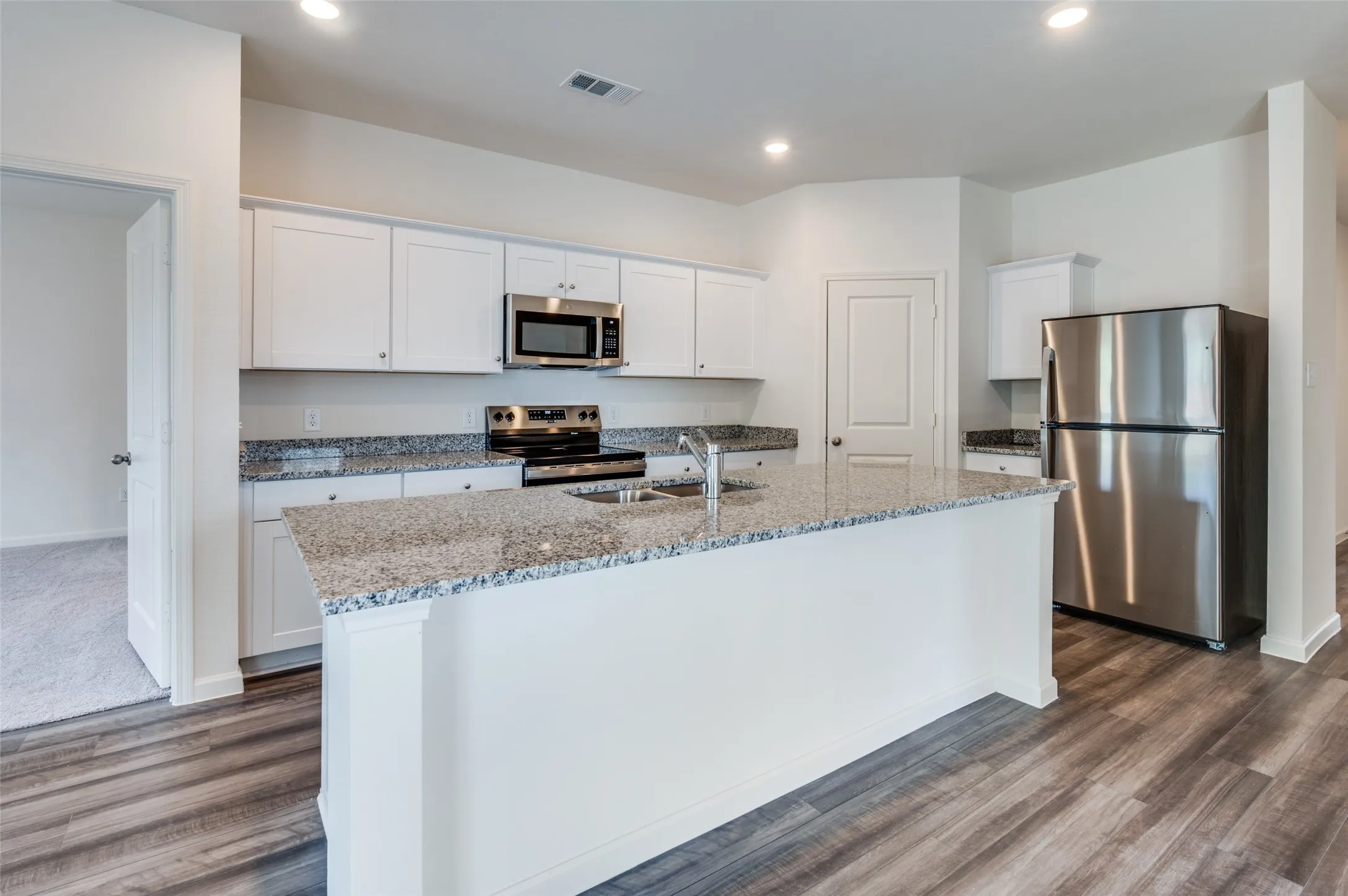 Single Family Residence For Rent in Tarrant County , 8201 Bufflehead Drive, Fort Worth, Texas 76179, 4 Bedroom, 2 Bathroom, 2 Garage spaces, 1,802 Sqft, built in 2024, mls#21336970, Real Estate Agent in Fort Worth, Homes For Rent in Tarrant county, Homes For Rent in Fort Worth, Realtor in Fort Worth Texas, Real Estate Brokerage Independent Realty Texas, Luminita Cordes Realtor