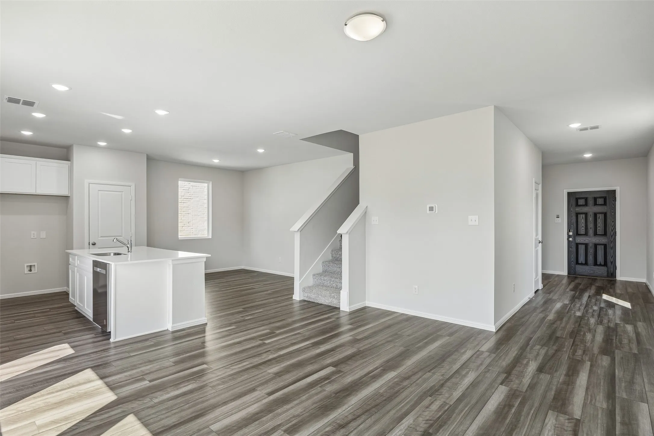 Single Family Residence For Sale in Kaufman County , 1814 Acosta Drive, Forney, Texas 75126, 4 Bedroom, 3 Bathroom, 2 Garage spaces, 1,991 Sqft, built in 2025, mls#21336979, Real Estate Agent in Forney, Homes For Sale in Kaufman county, Homes For Sale in Forney, Realtor in Forney Texas, Real Estate Brokerage Independent Realty Texas, Luminita Cordes Realtor