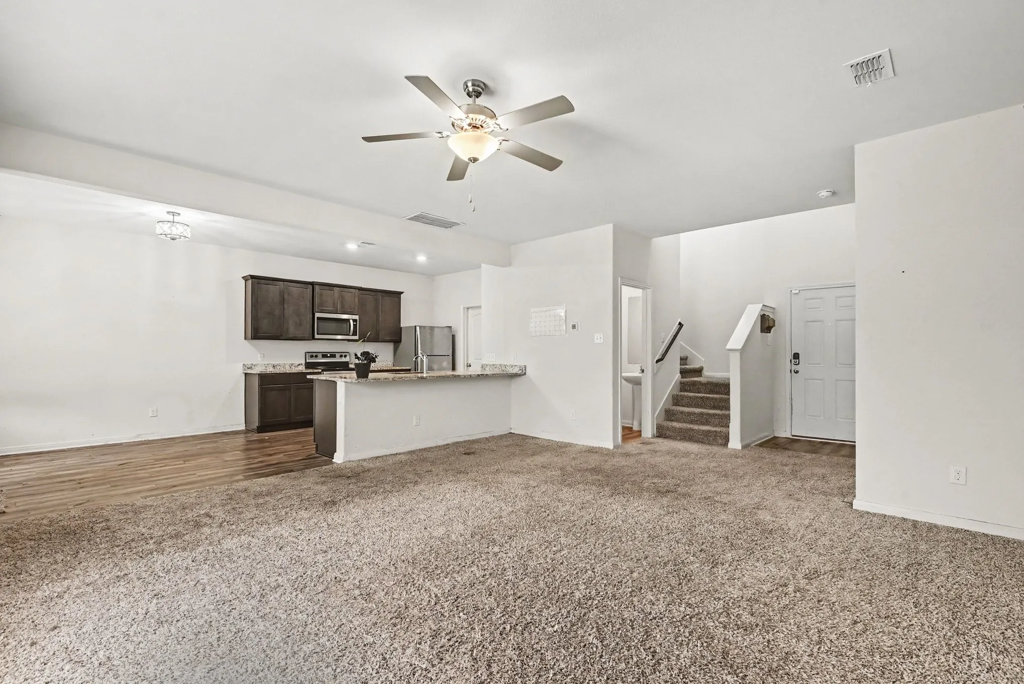 Single Family Residence For Sale in Tarrant County , 8512 Buck Mountain Pass, Fort Worth, Texas 76179, 4 Bedroom, 3 Bathroom, 2 Garage spaces, 2,131 Sqft, built in 2020, mls#21336647, Real Estate Agent in Fort Worth, Homes For Sale in Tarrant county, Homes For Sale in Fort Worth, Realtor in Fort Worth Texas, Real Estate Brokerage Independent Realty Texas, Luminita Cordes Realtor