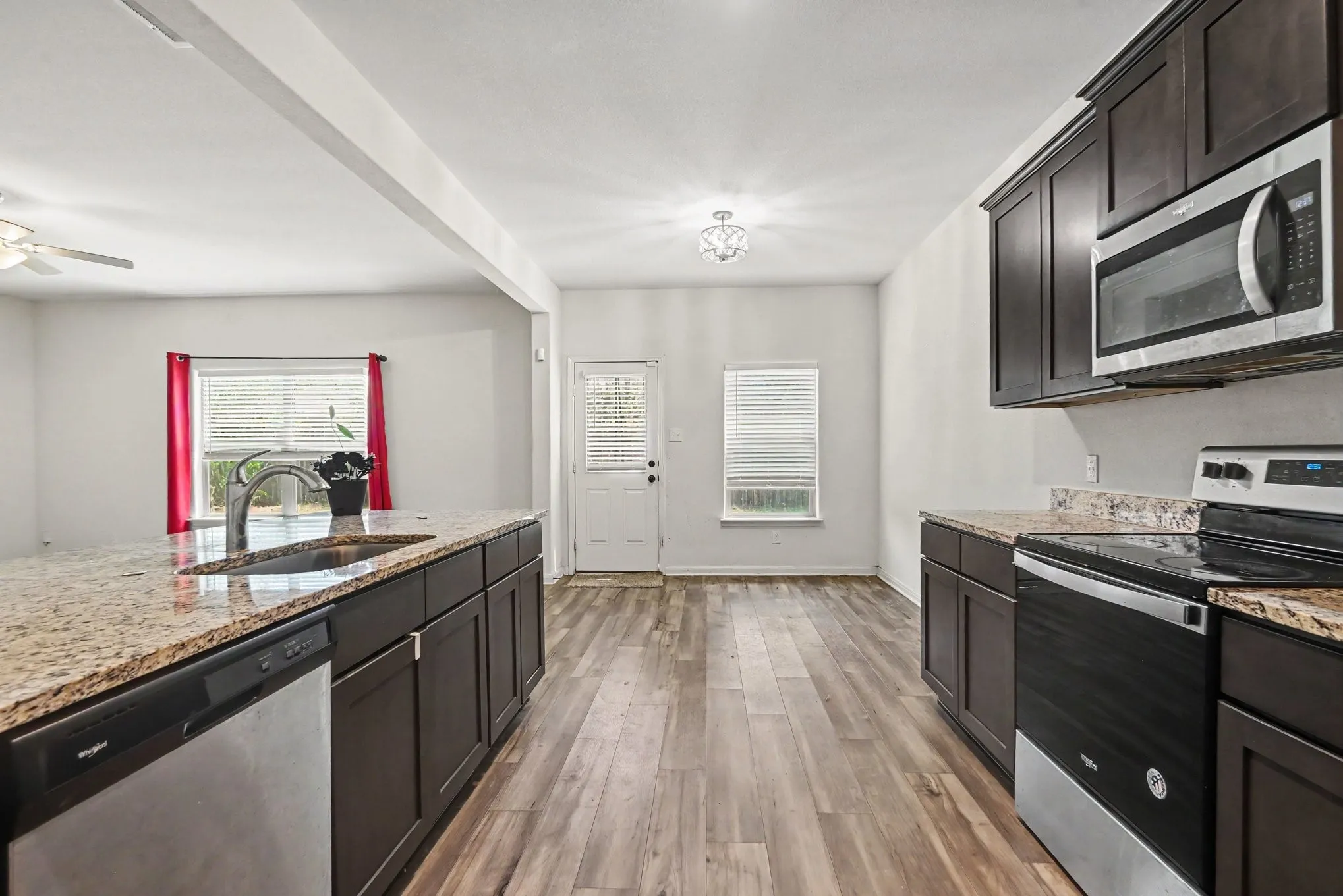 Single Family Residence For Sale in Tarrant County , 8512 Buck Mountain Pass, Fort Worth, Texas 76179, 4 Bedroom, 3 Bathroom, 2 Garage spaces, 2,131 Sqft, built in 2020, mls#21336647, Real Estate Agent in Fort Worth, Homes For Sale in Tarrant county, Homes For Sale in Fort Worth, Realtor in Fort Worth Texas, Real Estate Brokerage Independent Realty Texas, Luminita Cordes Realtor