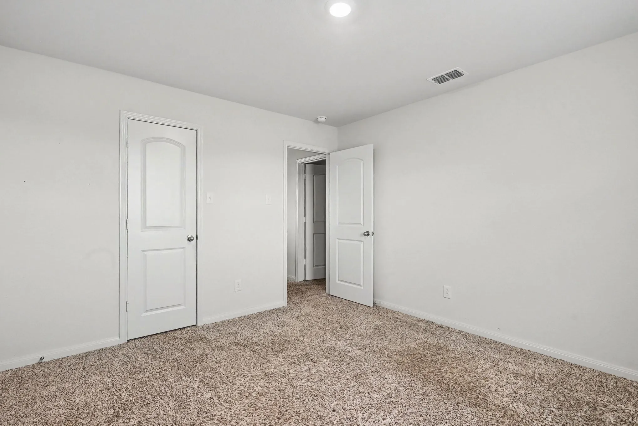 Single Family Residence For Sale in Tarrant County , 8512 Buck Mountain Pass, Fort Worth, Texas 76179, 4 Bedroom, 3 Bathroom, 2 Garage spaces, 2,131 Sqft, built in 2020, mls#21336647, Real Estate Agent in Fort Worth, Homes For Sale in Tarrant county, Homes For Sale in Fort Worth, Realtor in Fort Worth Texas, Real Estate Brokerage Independent Realty Texas, Luminita Cordes Realtor