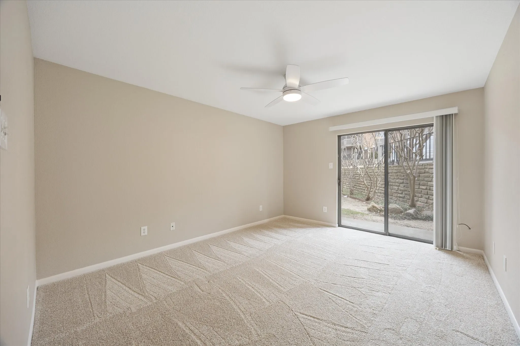 Condominium For Rent in Rockwall County , 1041 Signal Ridge Place, Rockwall, Texas 75032, 2 Bedroom, 2 Bathroom, Garage spaces, 1,155 Sqft, built in 1984, mls#21336531, Real Estate Agent in Rockwall, Homes For Rent in Rockwall county, Homes For Rent in Rockwall, Realtor in Rockwall Texas, Real Estate Brokerage Independent Realty Texas, Luminita Cordes Realtor