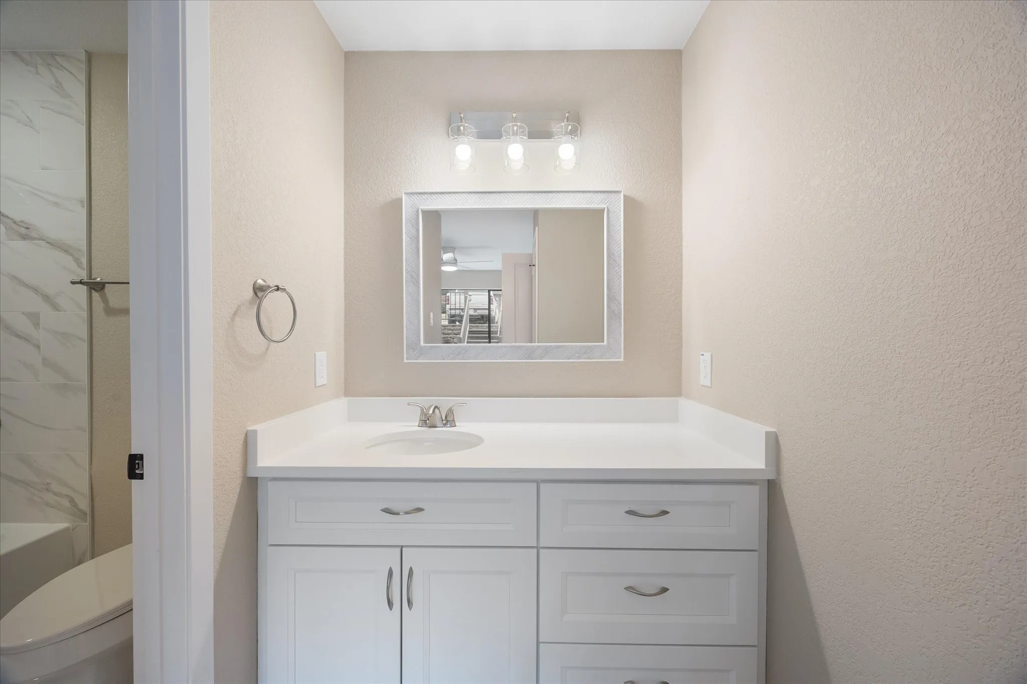 Condominium For Rent in Rockwall County , 1041 Signal Ridge Place, Rockwall, Texas 75032, 2 Bedroom, 2 Bathroom, Garage spaces, 1,155 Sqft, built in 1984, mls#21336531, Real Estate Agent in Rockwall, Homes For Rent in Rockwall county, Homes For Rent in Rockwall, Realtor in Rockwall Texas, Real Estate Brokerage Independent Realty Texas, Luminita Cordes Realtor
