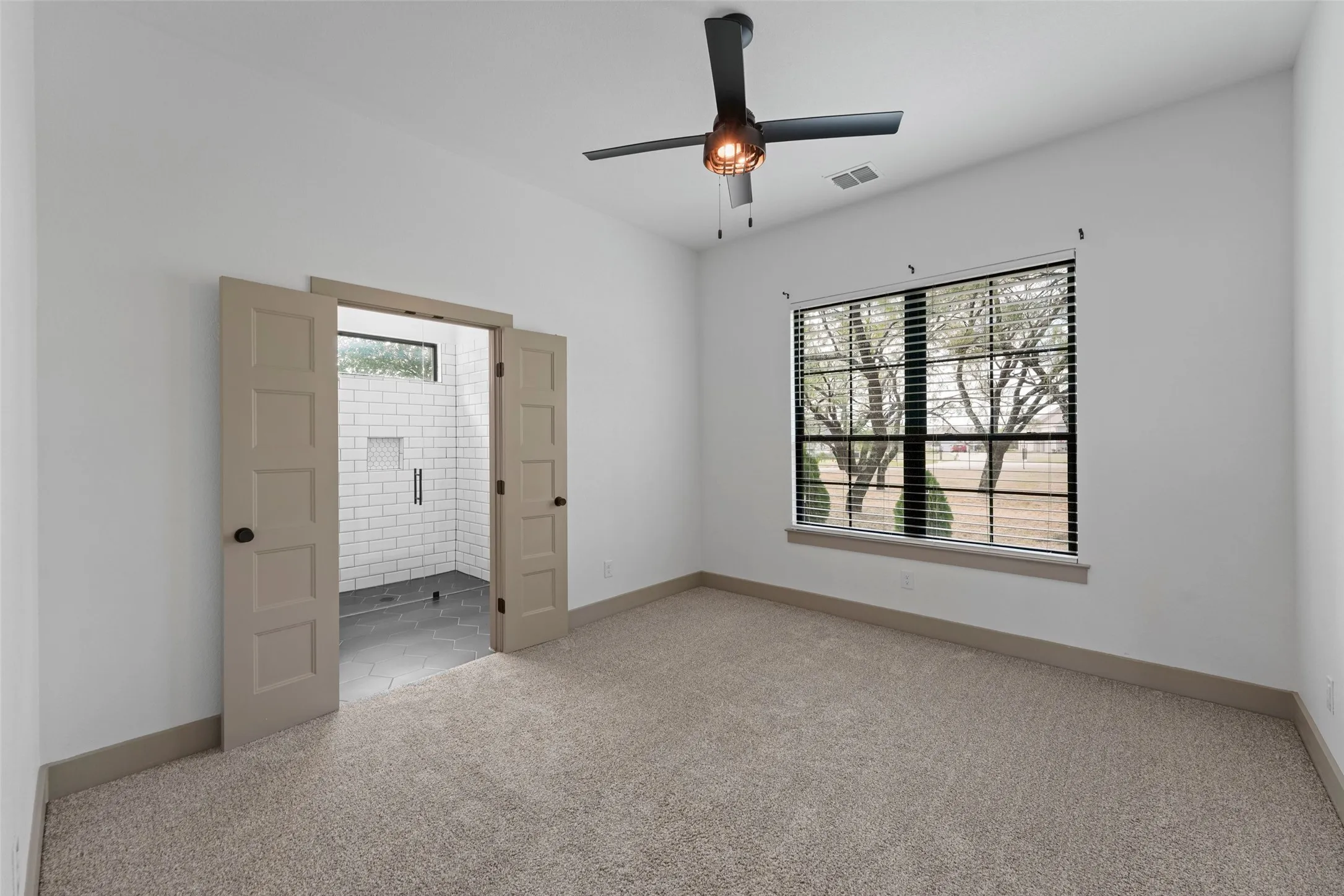 Single Family Residence For Sale in Johnson County , 3217 Bairds Lane, Burleson, Texas 76028, 3 Bedroom, 3 Bathroom, 2 Garage spaces, 2,952 Sqft, built in 2021, mls#21329861, Real Estate Agent in Burleson, Homes For Sale in Johnson county, Homes For Sale in Burleson, Realtor in Burleson Texas, Real Estate Brokerage Independent Realty Texas, Luminita Cordes Realtor
