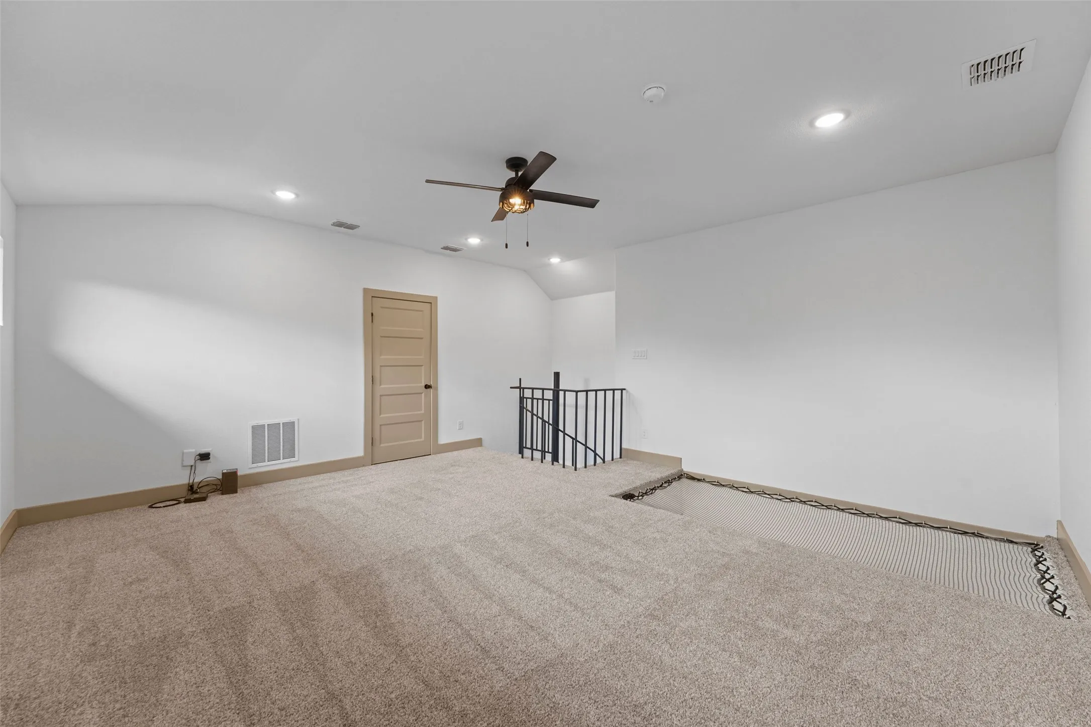 Single Family Residence For Sale in Johnson County , 3217 Bairds Lane, Burleson, Texas 76028, 3 Bedroom, 3 Bathroom, 2 Garage spaces, 2,952 Sqft, built in 2021, mls#21329861, Real Estate Agent in Burleson, Homes For Sale in Johnson county, Homes For Sale in Burleson, Realtor in Burleson Texas, Real Estate Brokerage Independent Realty Texas, Luminita Cordes Realtor