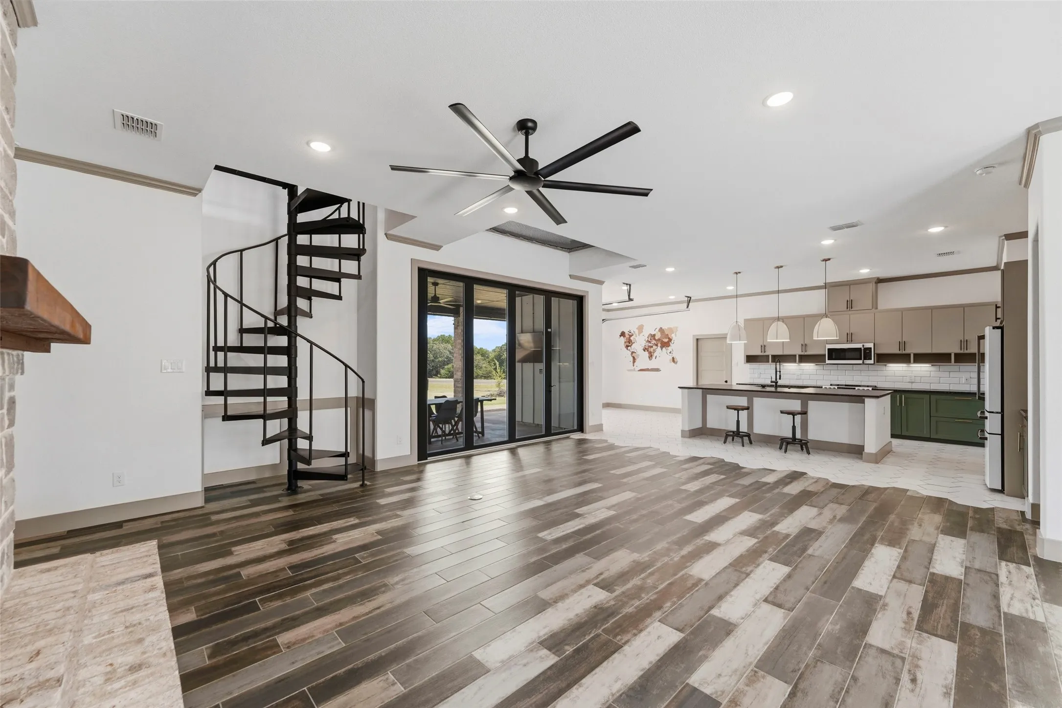 Single Family Residence For Sale in Johnson County , 3217 Bairds Lane, Burleson, Texas 76028, 3 Bedroom, 3 Bathroom, 2 Garage spaces, 2,952 Sqft, built in 2021, mls#21329861, Real Estate Agent in Burleson, Homes For Sale in Johnson county, Homes For Sale in Burleson, Realtor in Burleson Texas, Real Estate Brokerage Independent Realty Texas, Luminita Cordes Realtor