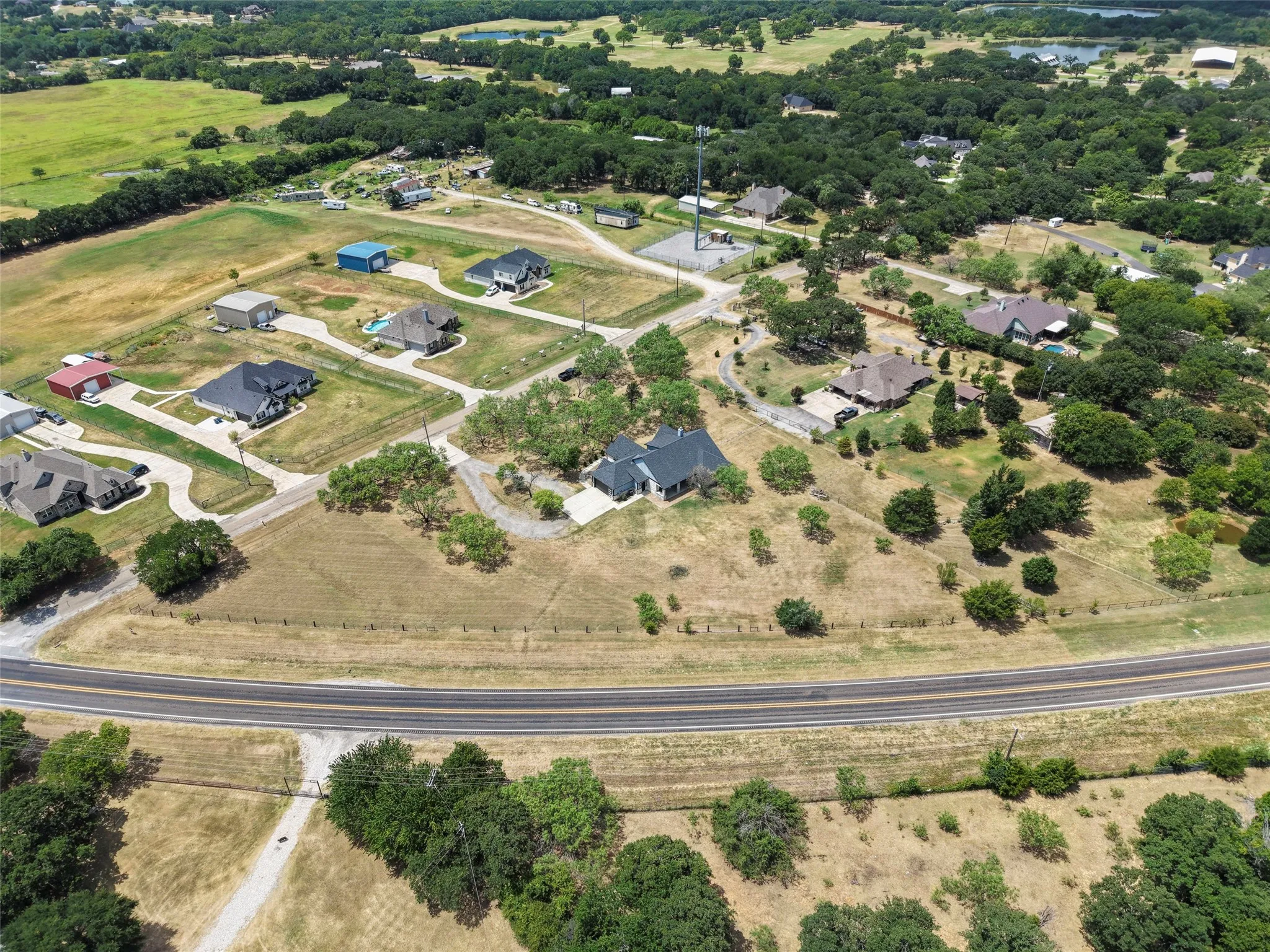 Single Family Residence For Sale in Johnson County , 3217 Bairds Lane, Burleson, Texas 76028, 3 Bedroom, 3 Bathroom, 2 Garage spaces, 2,952 Sqft, built in 2021, mls#21329861, Real Estate Agent in Burleson, Homes For Sale in Johnson county, Homes For Sale in Burleson, Realtor in Burleson Texas, Real Estate Brokerage Independent Realty Texas, Luminita Cordes Realtor