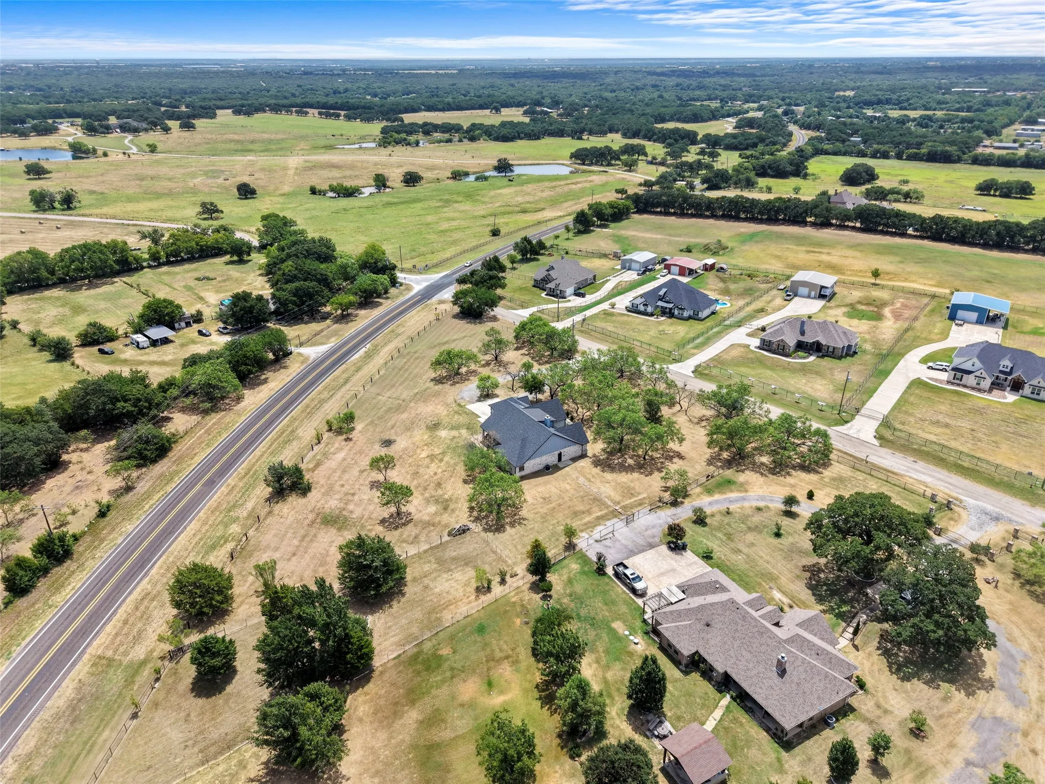 Single Family Residence For Sale in Johnson County , 3217 Bairds Lane, Burleson, Texas 76028, 3 Bedroom, 3 Bathroom, 2 Garage spaces, 2,952 Sqft, built in 2021, mls#21329861, Real Estate Agent in Burleson, Homes For Sale in Johnson county, Homes For Sale in Burleson, Realtor in Burleson Texas, Real Estate Brokerage Independent Realty Texas, Luminita Cordes Realtor