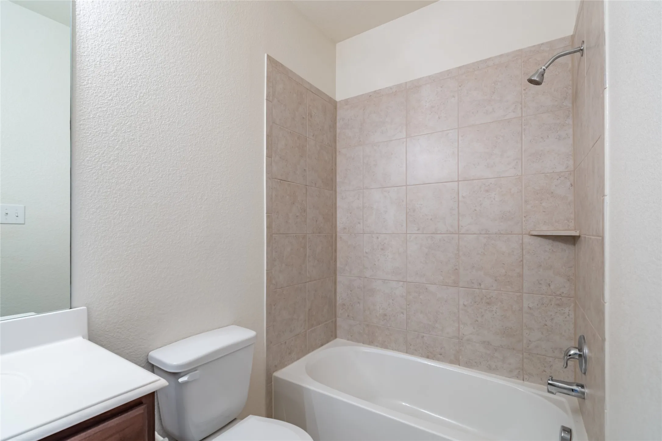Single Family Residence For Rent in Collin County , 1911 Hot Springs Way, Princeton, Texas 75407, 3 Bedroom, 2 Bathroom, 2 Garage spaces, 1,619 Sqft, built in 2018, mls#21335502, Real Estate Agent in Princeton, Homes For Rent in Collin county, Homes For Rent in Princeton, Realtor in Princeton Texas, Real Estate Brokerage Independent Realty Texas, Luminita Cordes Realtor