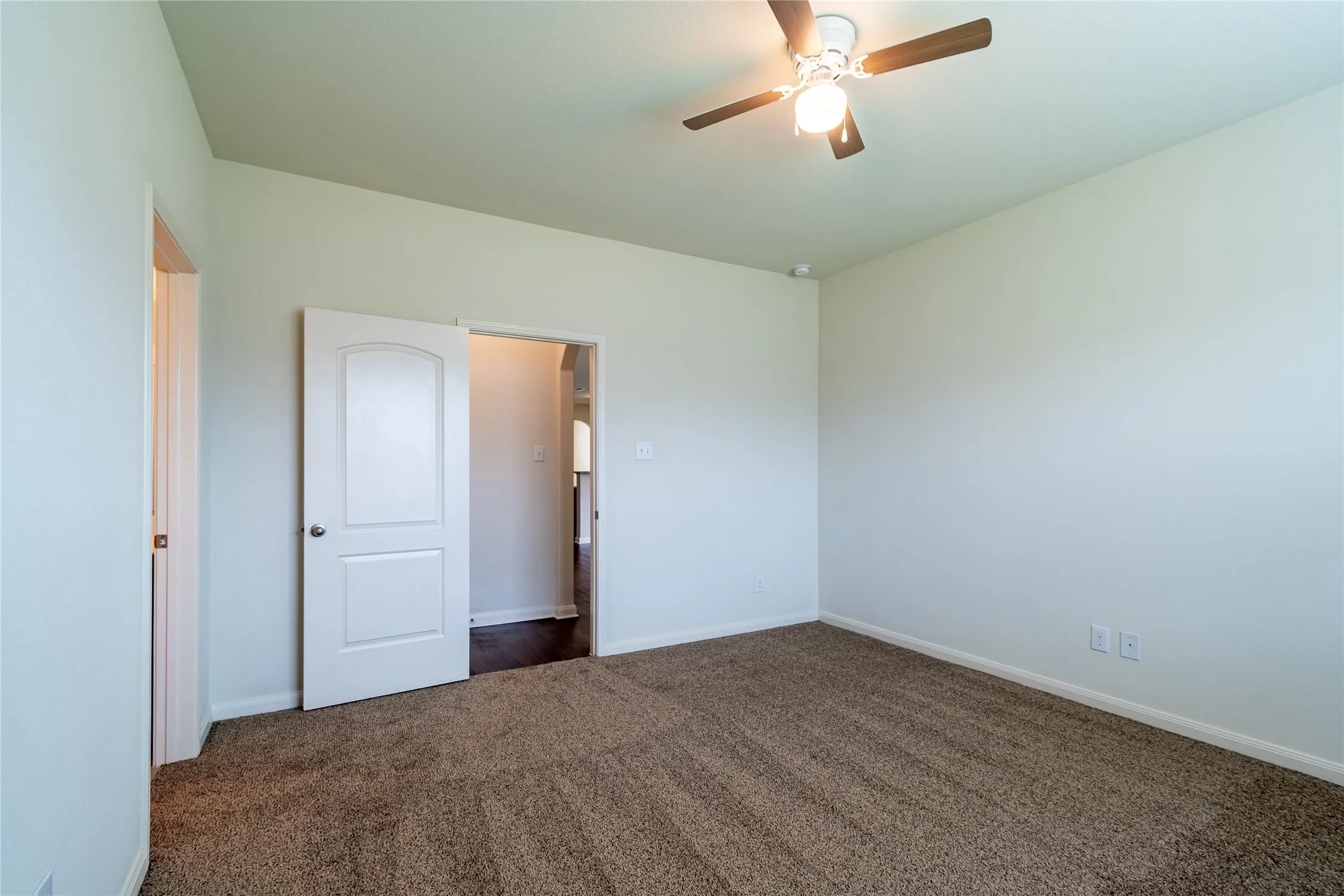 Single Family Residence For Rent in Collin County , 1911 Hot Springs Way, Princeton, Texas 75407, 3 Bedroom, 2 Bathroom, 2 Garage spaces, 1,619 Sqft, built in 2018, mls#21335502, Real Estate Agent in Princeton, Homes For Rent in Collin county, Homes For Rent in Princeton, Realtor in Princeton Texas, Real Estate Brokerage Independent Realty Texas, Luminita Cordes Realtor