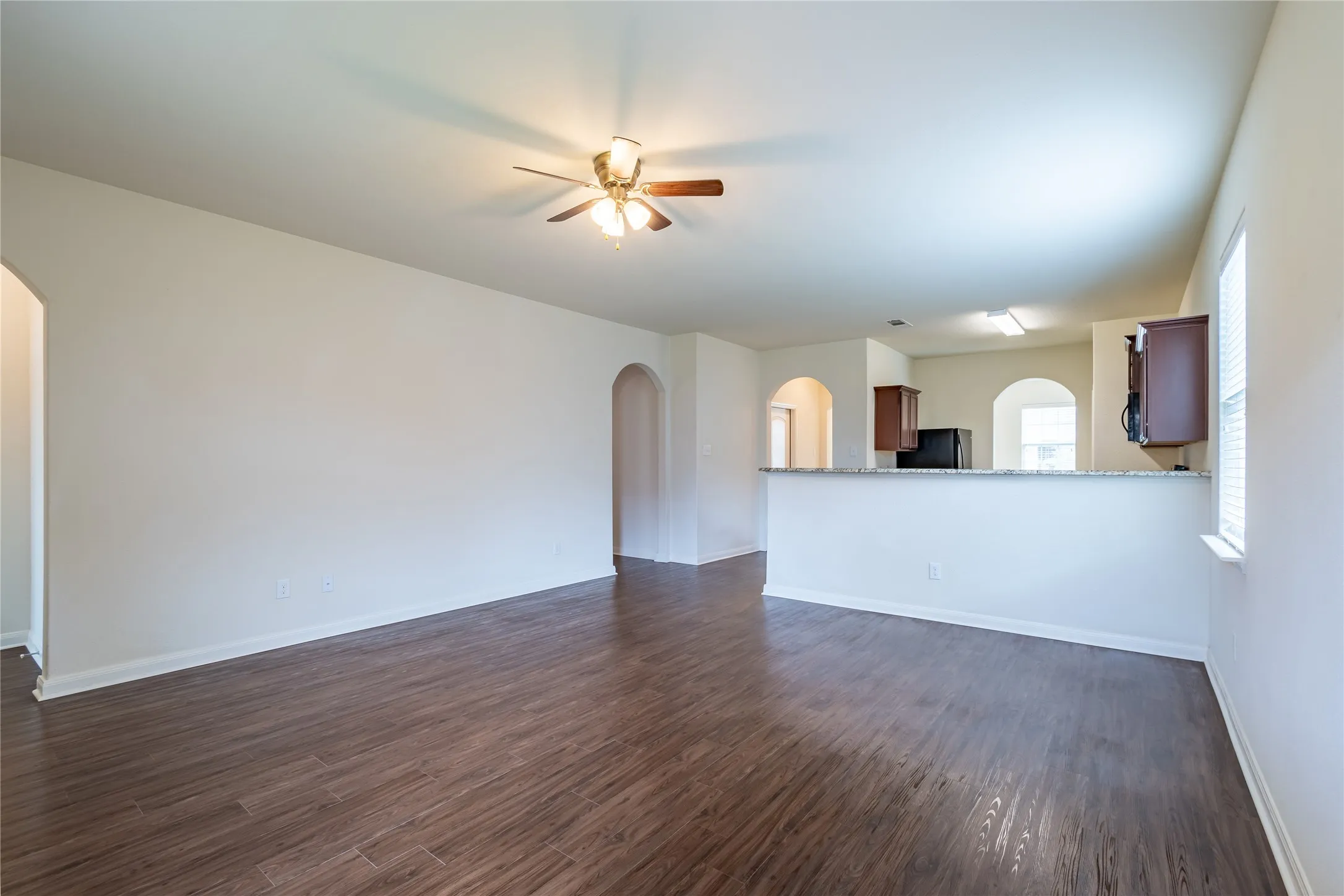 Single Family Residence For Rent in Collin County , 1911 Hot Springs Way, Princeton, Texas 75407, 3 Bedroom, 2 Bathroom, 2 Garage spaces, 1,619 Sqft, built in 2018, mls#21335502, Real Estate Agent in Princeton, Homes For Rent in Collin county, Homes For Rent in Princeton, Realtor in Princeton Texas, Real Estate Brokerage Independent Realty Texas, Luminita Cordes Realtor