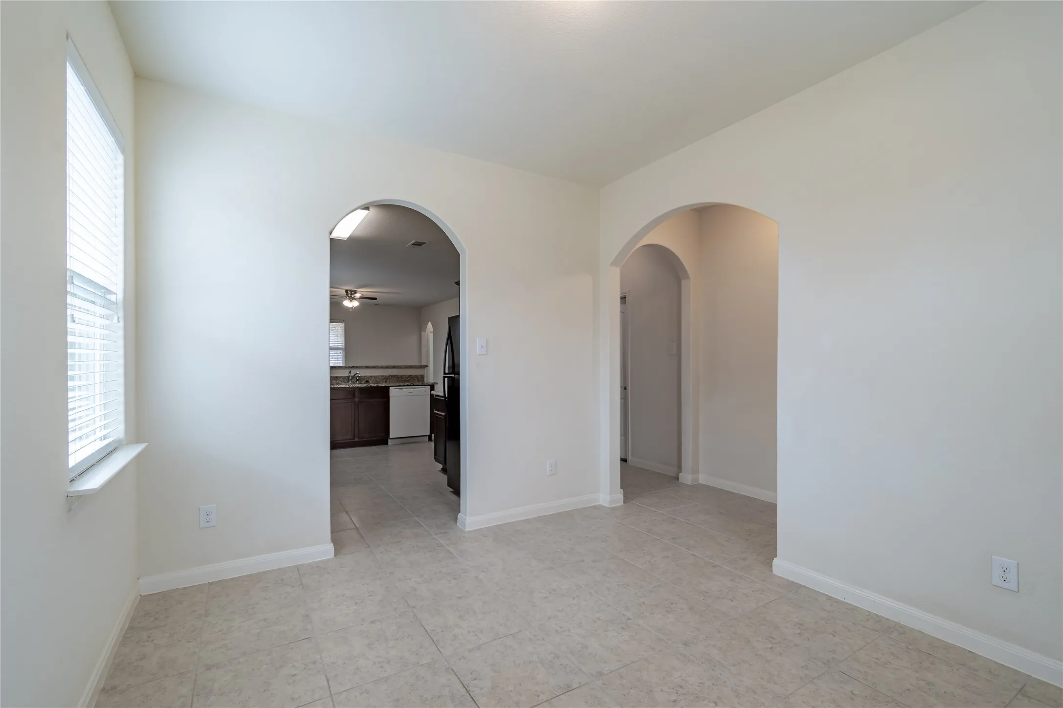 Single Family Residence For Rent in Collin County , 1911 Hot Springs Way, Princeton, Texas 75407, 3 Bedroom, 2 Bathroom, 2 Garage spaces, 1,619 Sqft, built in 2018, mls#21335502, Real Estate Agent in Princeton, Homes For Rent in Collin county, Homes For Rent in Princeton, Realtor in Princeton Texas, Real Estate Brokerage Independent Realty Texas, Luminita Cordes Realtor