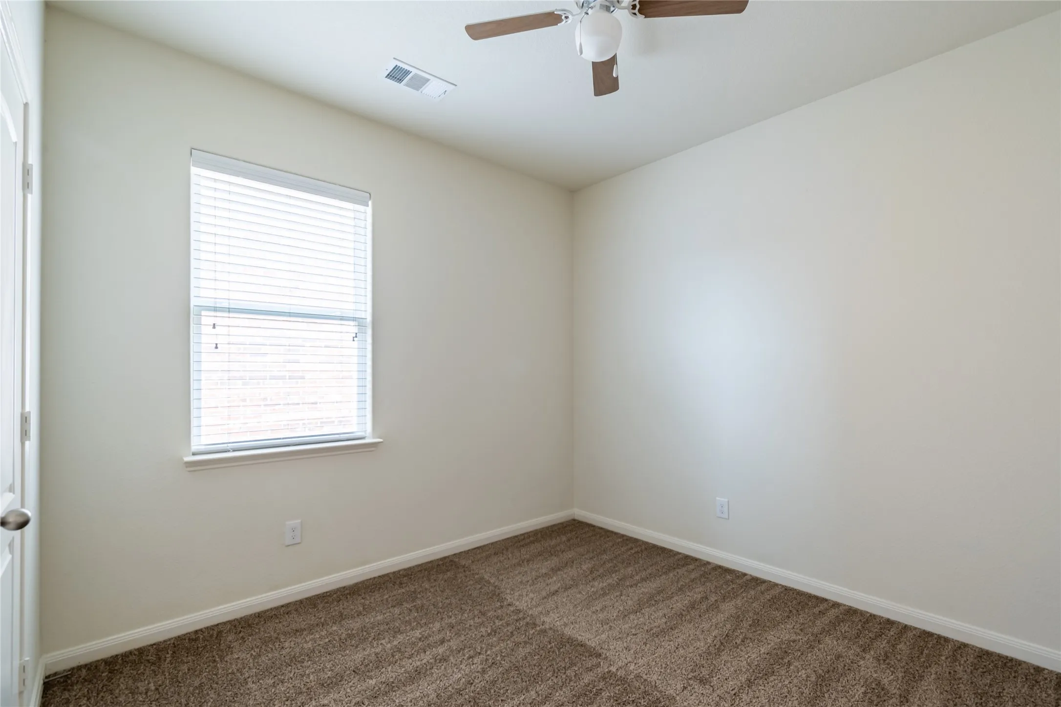 Single Family Residence For Rent in Collin County , 1911 Hot Springs Way, Princeton, Texas 75407, 3 Bedroom, 2 Bathroom, 2 Garage spaces, 1,619 Sqft, built in 2018, mls#21335502, Real Estate Agent in Princeton, Homes For Rent in Collin county, Homes For Rent in Princeton, Realtor in Princeton Texas, Real Estate Brokerage Independent Realty Texas, Luminita Cordes Realtor