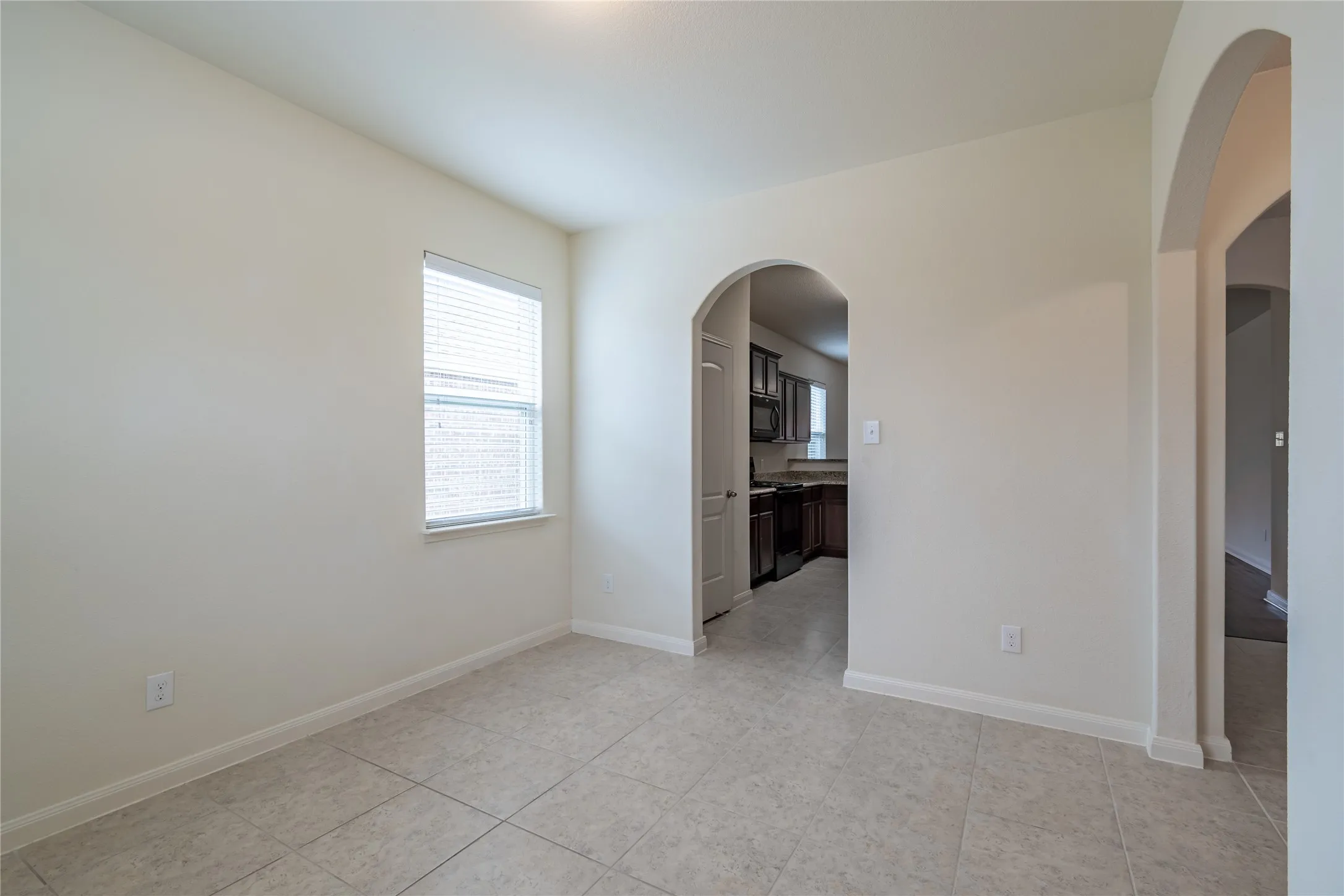 Single Family Residence For Rent in Collin County , 1911 Hot Springs Way, Princeton, Texas 75407, 3 Bedroom, 2 Bathroom, 2 Garage spaces, 1,619 Sqft, built in 2018, mls#21335502, Real Estate Agent in Princeton, Homes For Rent in Collin county, Homes For Rent in Princeton, Realtor in Princeton Texas, Real Estate Brokerage Independent Realty Texas, Luminita Cordes Realtor