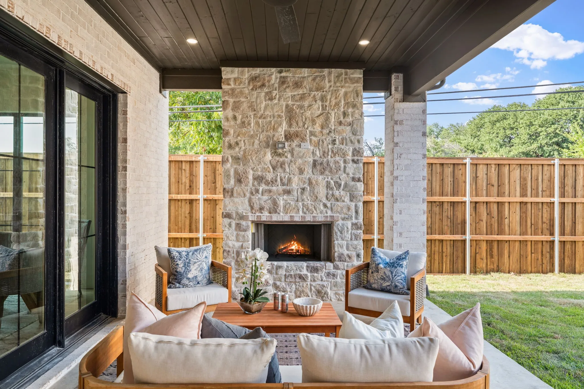 Single Family Residence For Sale in Dallas County , 3311 Whitehall Drive, Dallas, Texas 75229, 5 Bedroom, 7 Bathroom, 2 Garage spaces, 5,194 Sqft, built in 2026, mls#21335169, Real Estate Agent in Dallas, Homes For Sale in Dallas county, Homes For Sale in Dallas, Realtor in Dallas Texas, Real Estate Brokerage Independent Realty Texas, Luminita Cordes Realtor