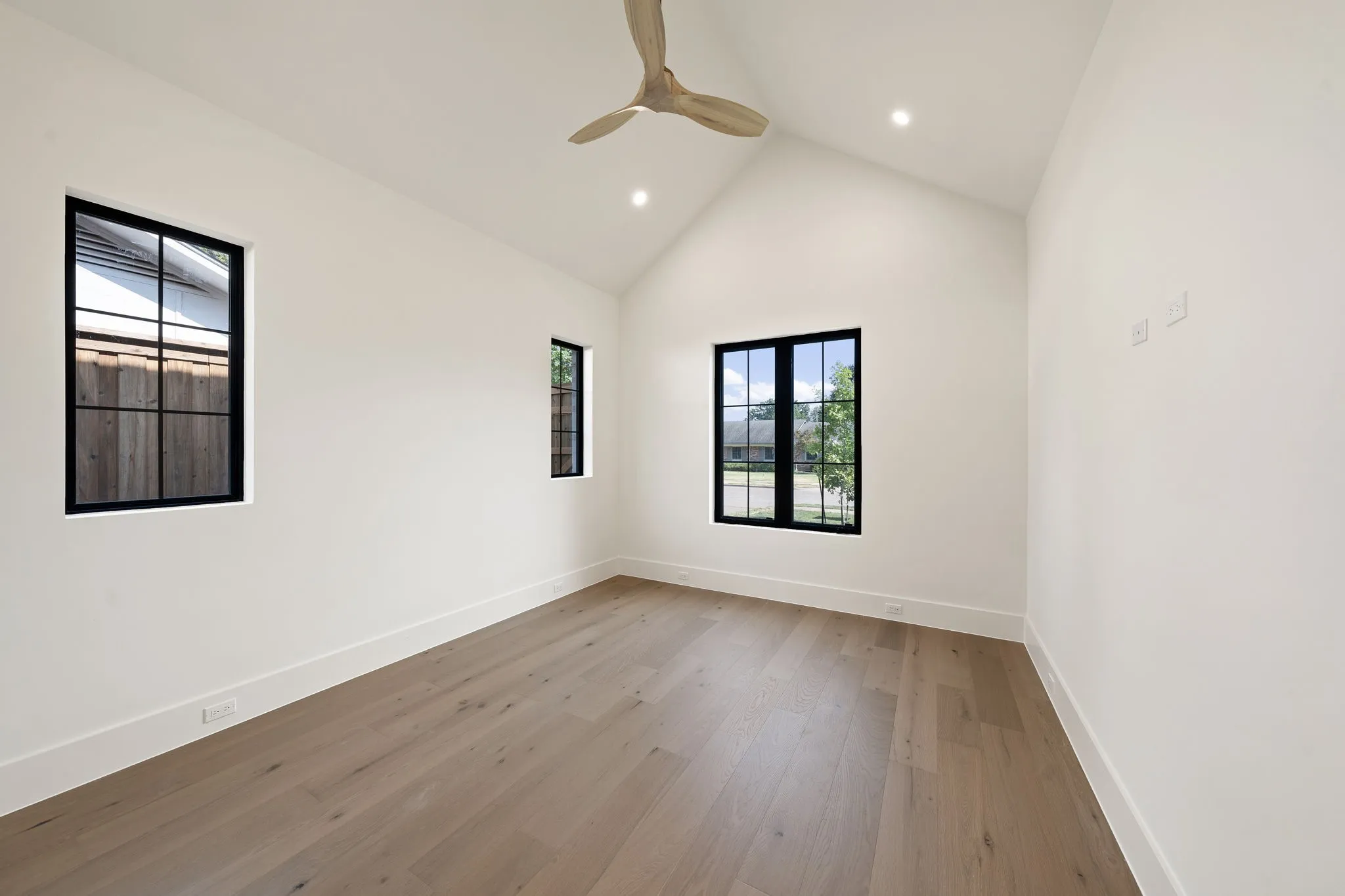 Single Family Residence For Sale in Dallas County , 3311 Whitehall Drive, Dallas, Texas 75229, 5 Bedroom, 7 Bathroom, 2 Garage spaces, 5,194 Sqft, built in 2026, mls#21335169, Real Estate Agent in Dallas, Homes For Sale in Dallas county, Homes For Sale in Dallas, Realtor in Dallas Texas, Real Estate Brokerage Independent Realty Texas, Luminita Cordes Realtor