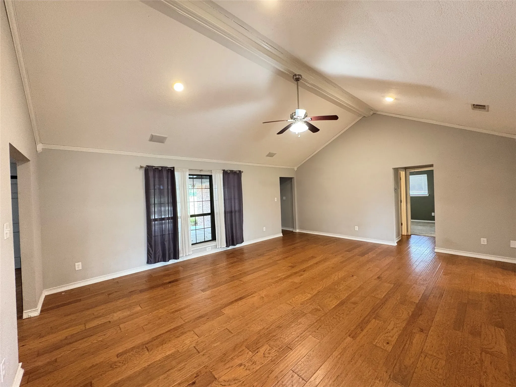 Single Family Residence For Rent in Collin County , 10694 Rose Garden Court, Mc Kinney, Texas 75072, 3 Bedroom, 2 Bathroom, 2 Garage spaces, 2,088 Sqft, built in 1987, mls#21337037, Real Estate Agent in Mc Kinney, Homes For Rent in Collin county, Homes For Rent in Mc Kinney, Realtor in Mc Kinney Texas, Real Estate Brokerage Independent Realty Texas, Luminita Cordes Realtor
