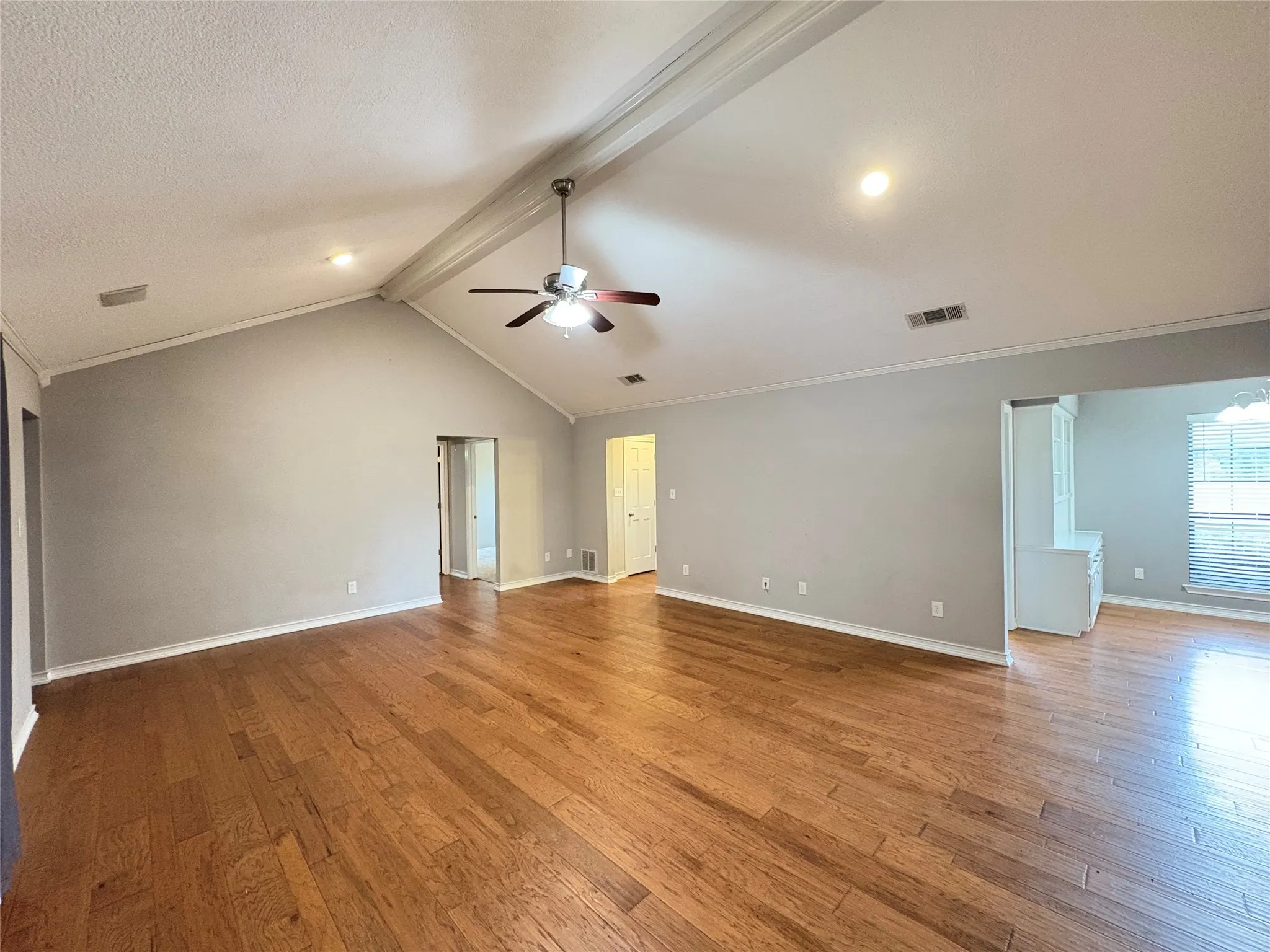 Single Family Residence For Rent in Collin County , 10694 Rose Garden Court, Mc Kinney, Texas 75072, 3 Bedroom, 2 Bathroom, 2 Garage spaces, 2,088 Sqft, built in 1987, mls#21337037, Real Estate Agent in Mc Kinney, Homes For Rent in Collin county, Homes For Rent in Mc Kinney, Realtor in Mc Kinney Texas, Real Estate Brokerage Independent Realty Texas, Luminita Cordes Realtor
