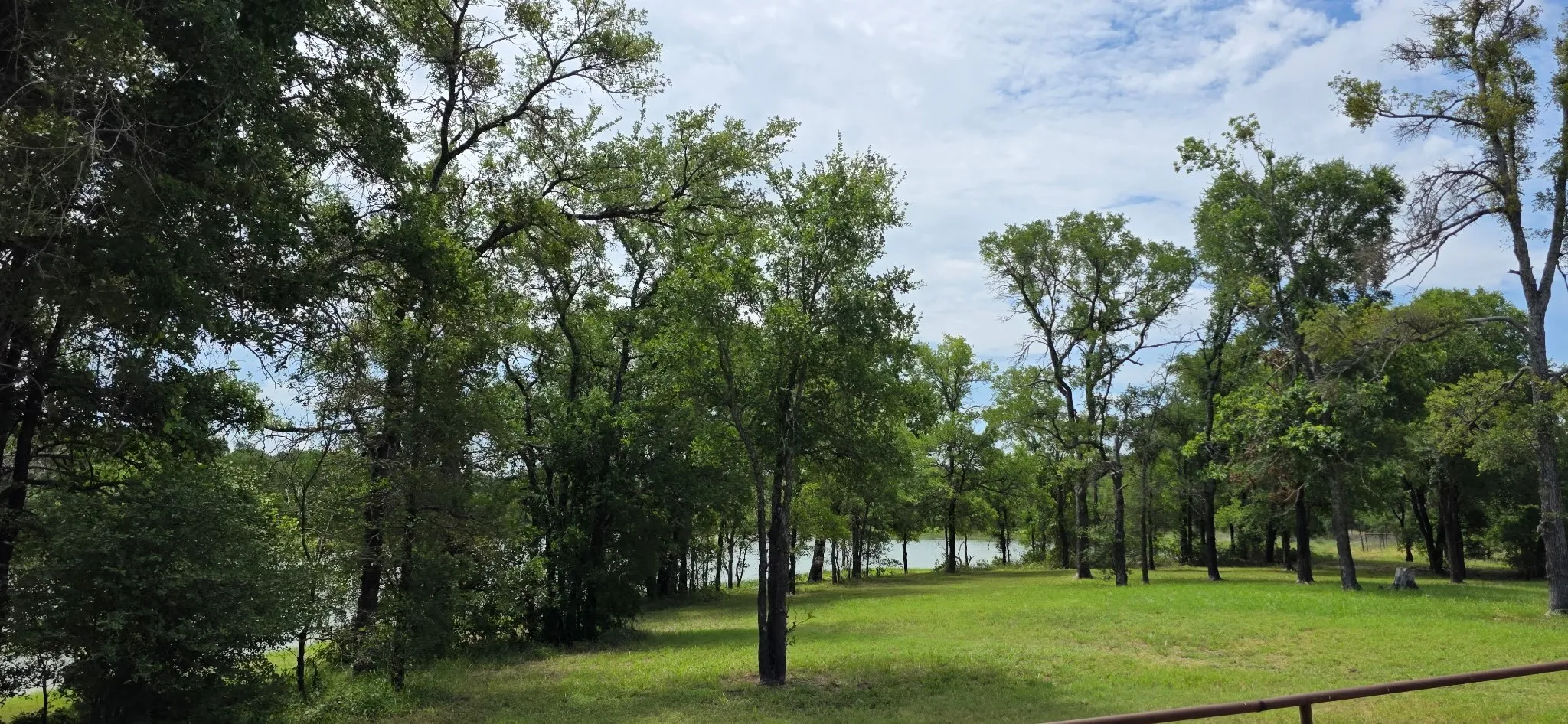 Mobile Home For Rent in Hill County , 225 HCR 2127, Whitney, Texas 76692, 3 Bedroom, 2 Bathroom, Garage spaces, 1,050 Sqft, built in 2025, mls#21336594, Real Estate Agent in Whitney, Homes For Rent in Hill county, Homes For Rent in Whitney, Realtor in Whitney Texas, Real Estate Brokerage Independent Realty Texas, Luminita Cordes Realtor