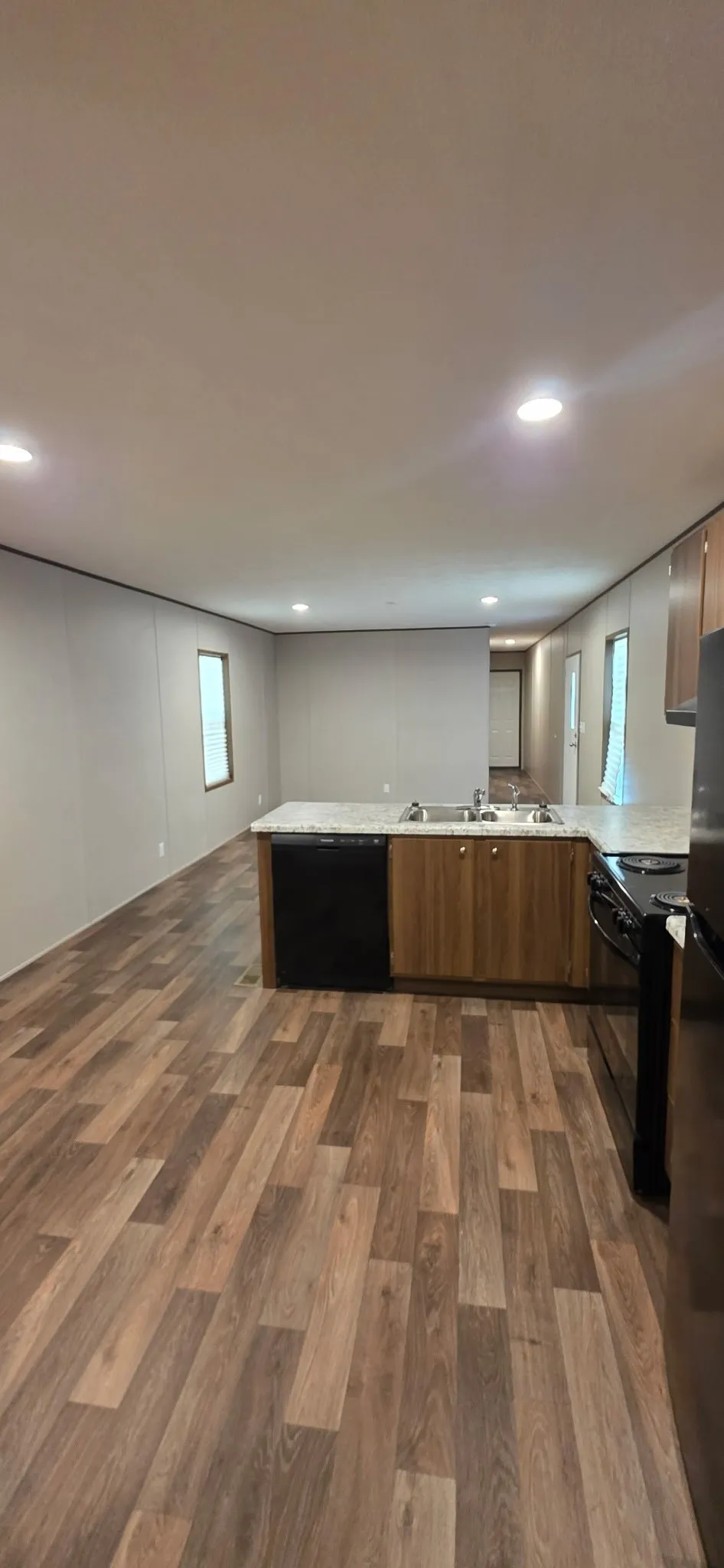 Mobile Home For Rent in Hill County , 225 HCR 2127, Whitney, Texas 76692, 3 Bedroom, 2 Bathroom, Garage spaces, 1,050 Sqft, built in 2025, mls#21336594, Real Estate Agent in Whitney, Homes For Rent in Hill county, Homes For Rent in Whitney, Realtor in Whitney Texas, Real Estate Brokerage Independent Realty Texas, Luminita Cordes Realtor