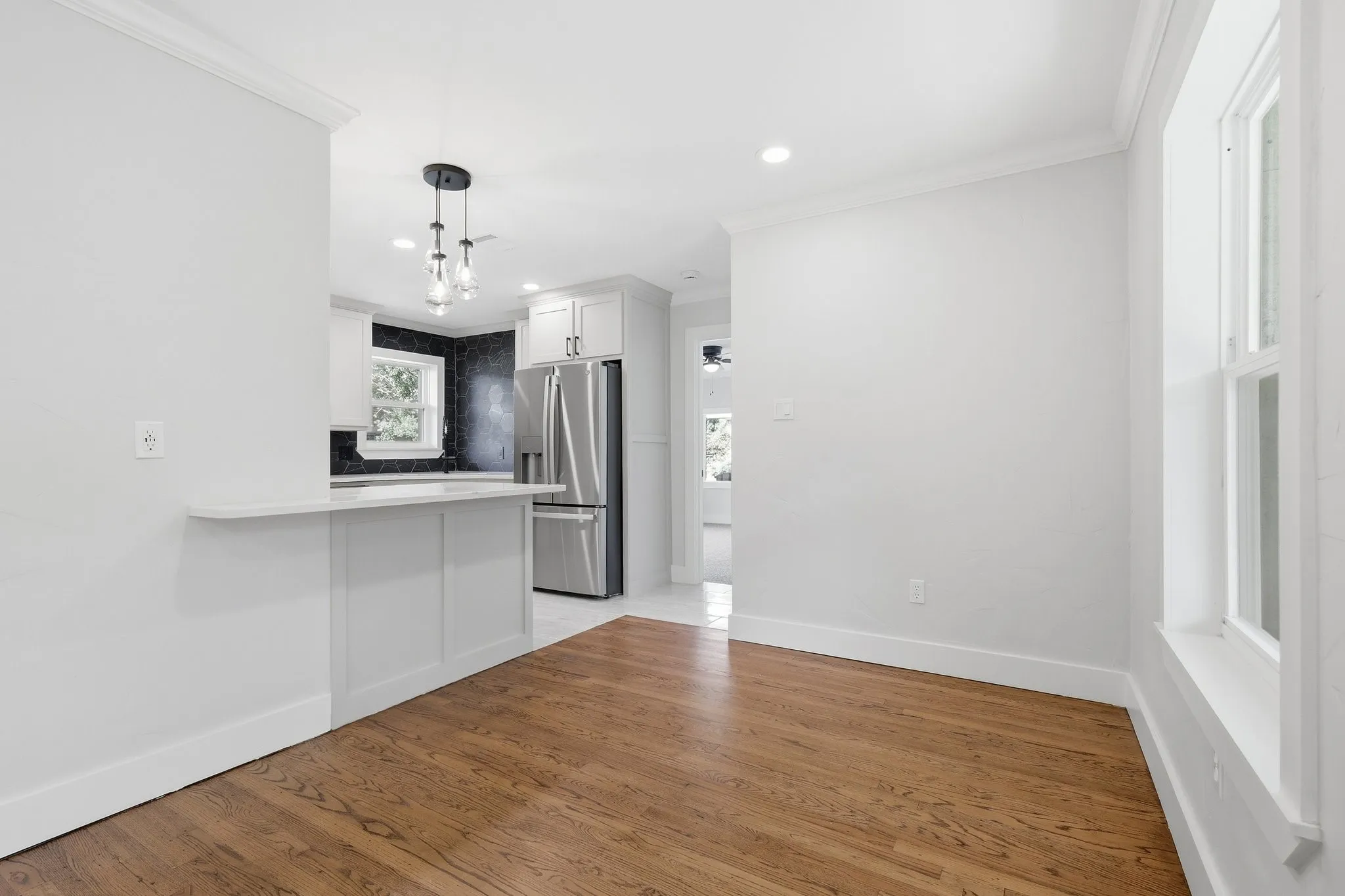 Single Family Residence For Sale in Denton County , 385 Crockett, Lewisville, Texas 75057, 4 Bedrooms, 2 Bathrooms, Garage spaces, 1,478 Sqft, built in 1955, Price $399,900, mls#21336978, Real Estate Agent in Lewisville, Homes For Sale in Denton county, Homes For Sale in Lewisville, Realtor in Lewisville Texas, Real Estate Brokerage Independent Realty Texas, Luminita Cordes Realtor