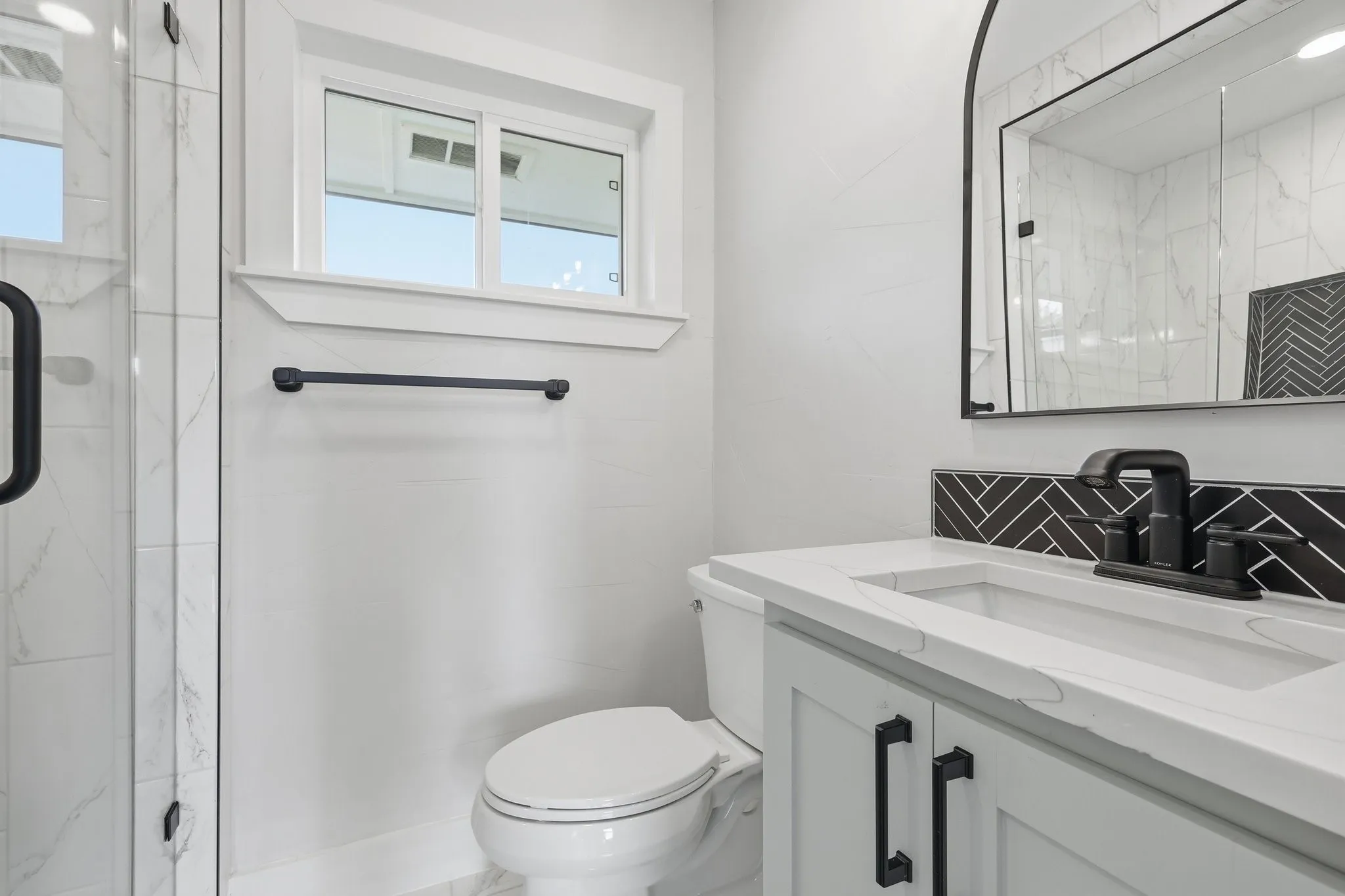 Single Family Residence For Sale in Denton County , 385 Crockett, Lewisville, Texas 75057, 4 Bedrooms, 2 Bathrooms, Garage spaces, 1,478 Sqft, built in 1955, Price $399,900, mls#21336978, Real Estate Agent in Lewisville, Homes For Sale in Denton county, Homes For Sale in Lewisville, Realtor in Lewisville Texas, Real Estate Brokerage Independent Realty Texas, Luminita Cordes Realtor