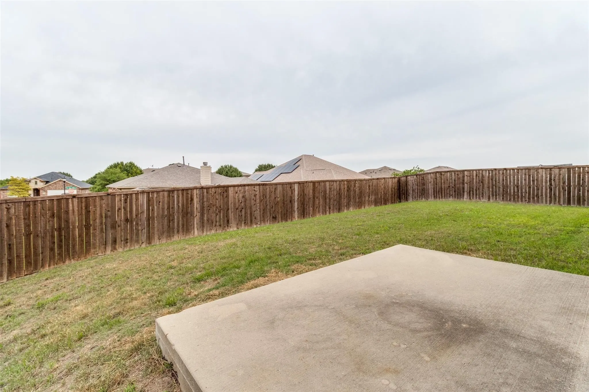 Single Family Residence For Rent in Grayson County , 1434 S Raven Drive, Sherman, Texas 75092, 3 Bedroom, 2 Bathroom, 2 Garage spaces, 1,551 Sqft, built in 2015, mls#21331783, Real Estate Agent in Sherman, Homes For Rent in Grayson county, Homes For Rent in Sherman, Realtor in Sherman Texas, Real Estate Brokerage Independent Realty Texas, Luminita Cordes Realtor