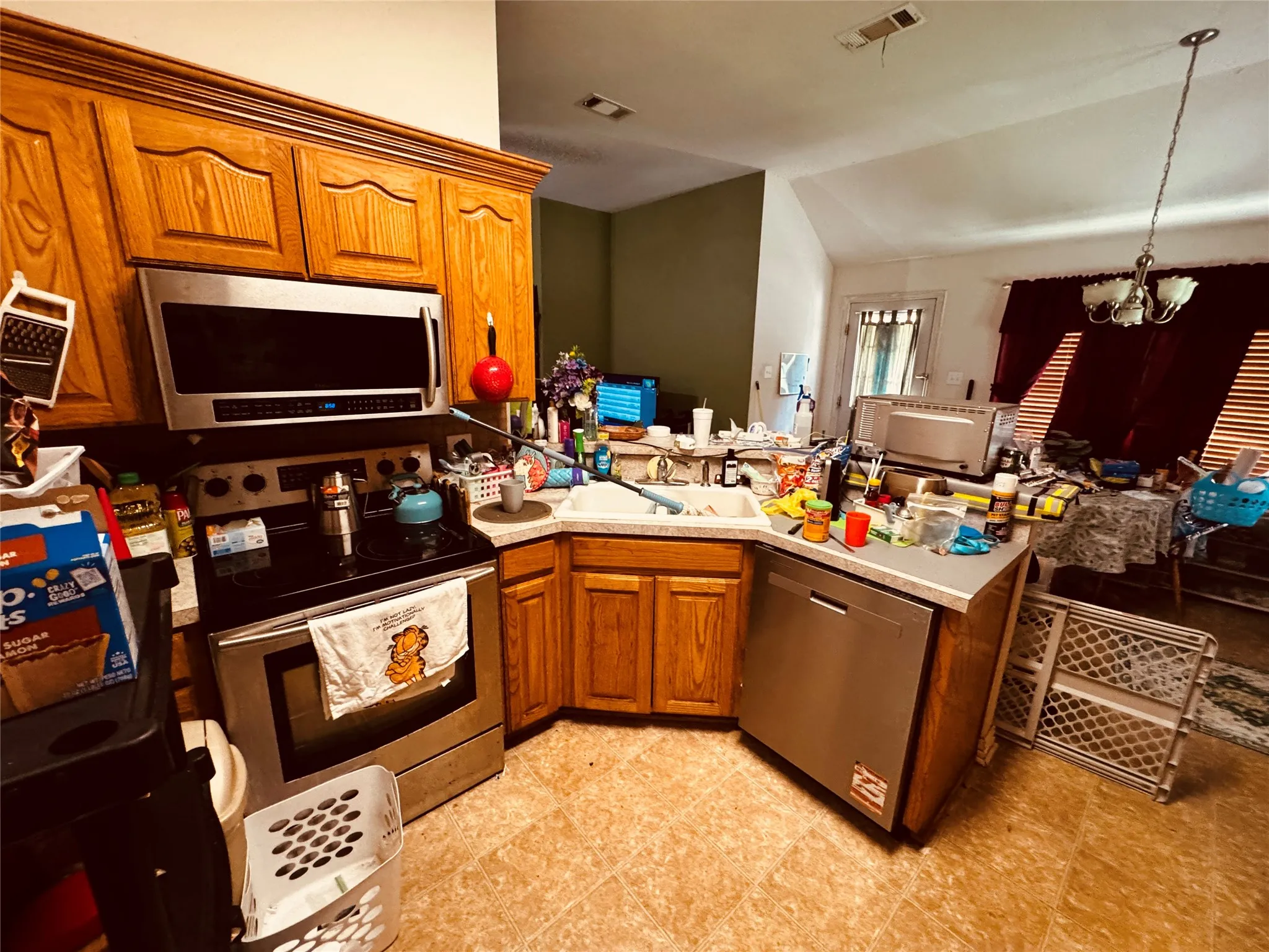 Single Family Residence For Sale in Fannin County , 106 Oak Lane, Ladonia, Texas 75449, 3 Bedroom, 2 Bathroom, 2 Garage spaces, 1,276 Sqft, built in 2004, mls#21337067, Real Estate Agent in Ladonia, Homes For Sale in Fannin county, Homes For Sale in Ladonia, Realtor in Ladonia Texas, Real Estate Brokerage Independent Realty Texas, Luminita Cordes Realtor