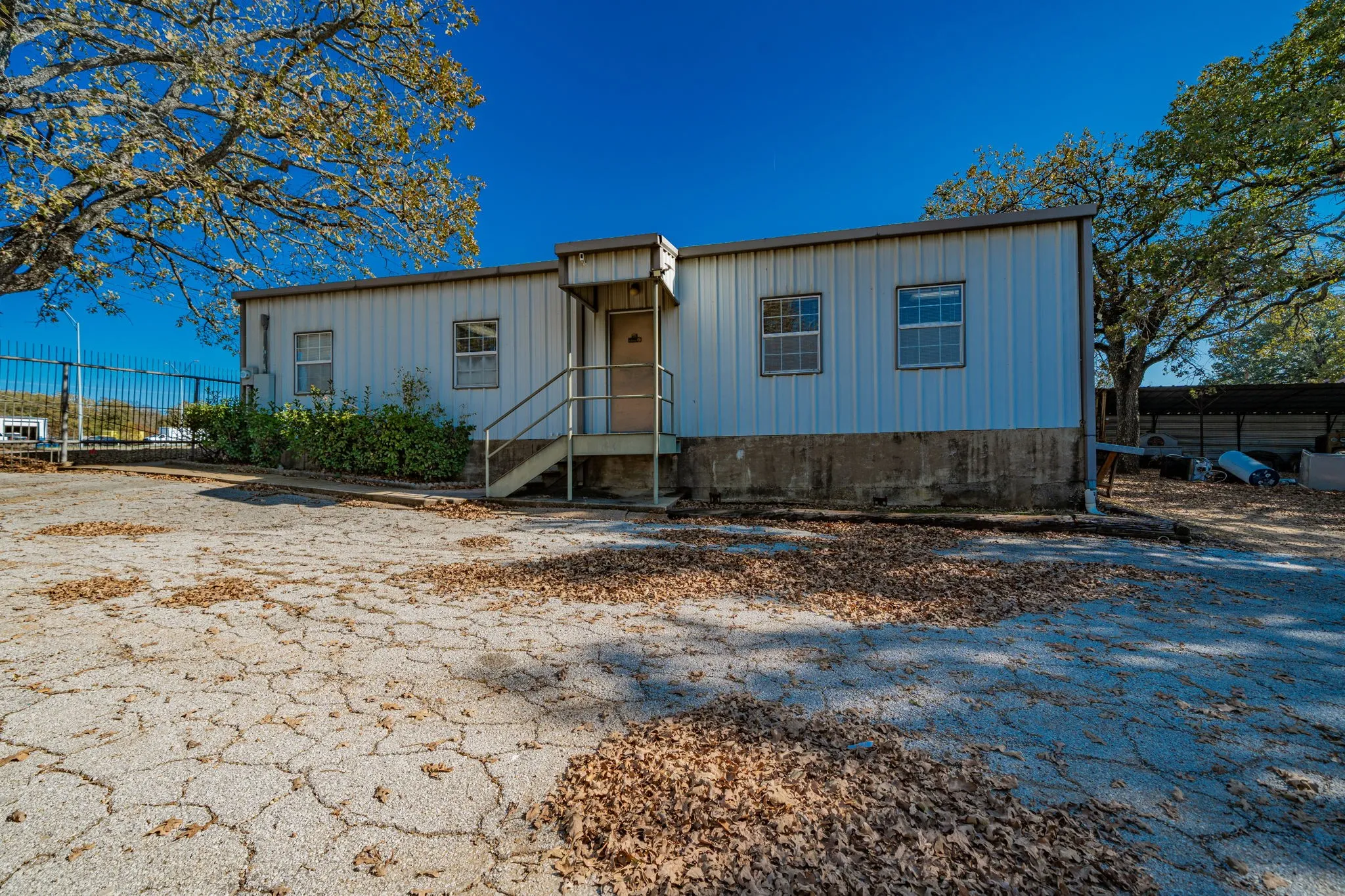 Business For Rent in Dallas County , 12540 C F Hawn Freeway, Dallas, Texas 75253, 0, 0, Garage spaces, 0 Sqft, built in 1996, mls#21335208, Real Estate Agent in Dallas, Homes For Rent in Dallas county, Homes For Rent in Dallas, Realtor in Dallas Texas, Real Estate Brokerage Independent Realty Texas, Luminita Cordes Realtor