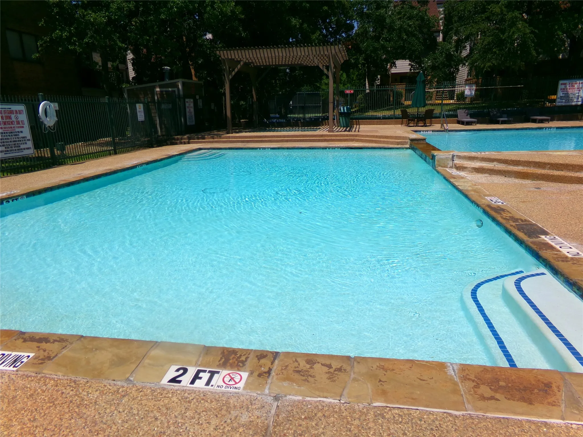 Condominium For Sale in Tarrant County , 2311 Basil Drive C304, Arlington, Texas 76006, 1 Bedroom, 1 Bathroom, Garage spaces, 486 Sqft, built in 1981, mls#21335870, Real Estate Agent in Arlington, Homes For Sale in Tarrant county, Homes For Sale in Arlington, Realtor in Arlington Texas, Real Estate Brokerage Independent Realty Texas, Luminita Cordes Realtor
