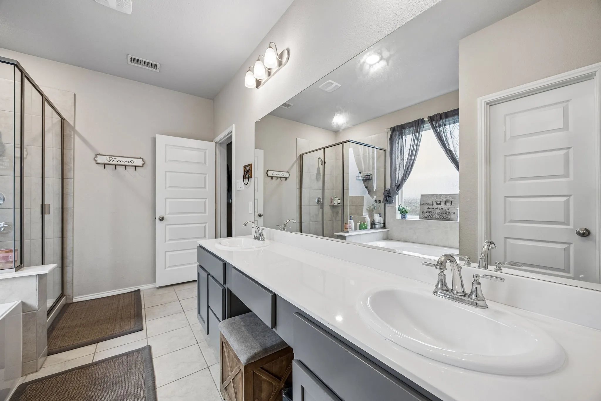 Single Family Residence For Sale in Rockwall County , 3110 Estuary Drive, Royse City, Texas 75189, 4 Bedroom, 4 Bathroom, 2 Garage spaces, 2,843 Sqft, built in 2021, mls#21337083, Real Estate Agent in Royse City, Homes For Sale in Rockwall county, Homes For Sale in Royse City, Realtor in Royse City Texas, Real Estate Brokerage Independent Realty Texas, Luminita Cordes Realtor