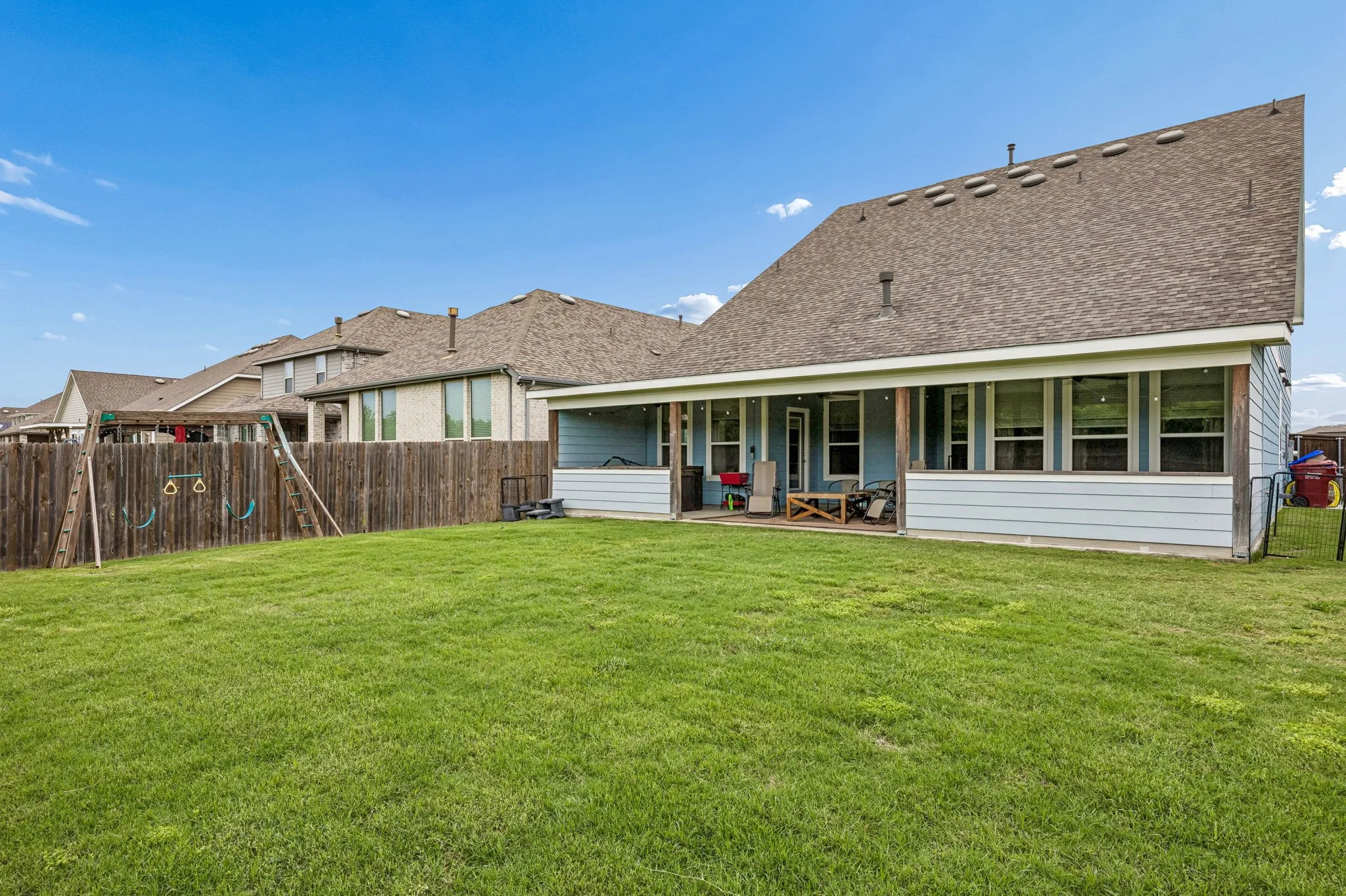 Single Family Residence For Sale in Rockwall County , 3110 Estuary Drive, Royse City, Texas 75189, 4 Bedroom, 4 Bathroom, 2 Garage spaces, 2,843 Sqft, built in 2021, mls#21337083, Real Estate Agent in Royse City, Homes For Sale in Rockwall county, Homes For Sale in Royse City, Realtor in Royse City Texas, Real Estate Brokerage Independent Realty Texas, Luminita Cordes Realtor