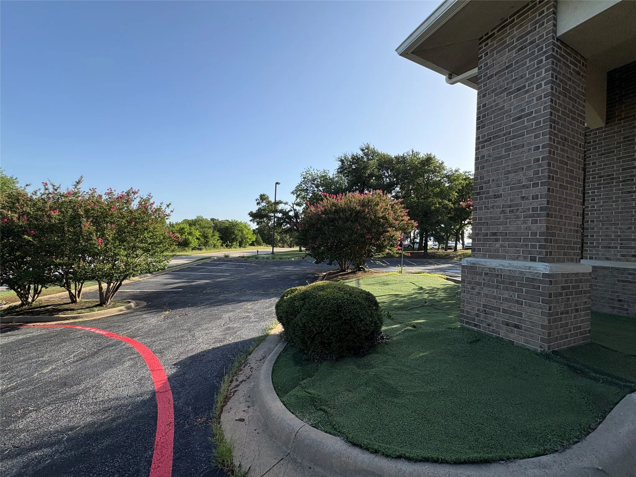Office For Sale in Grayson County , 1220 Reba Macentire Lane, Denison, Texas 75020, 0, 0, Garage spaces, 8,050 Sqft, built in 2000, mls#21336964, Real Estate Agent in Denison, Homes For Sale in Grayson county, Homes For Sale in Denison, Realtor in Denison Texas, Real Estate Brokerage Independent Realty Texas, Luminita Cordes Realtor