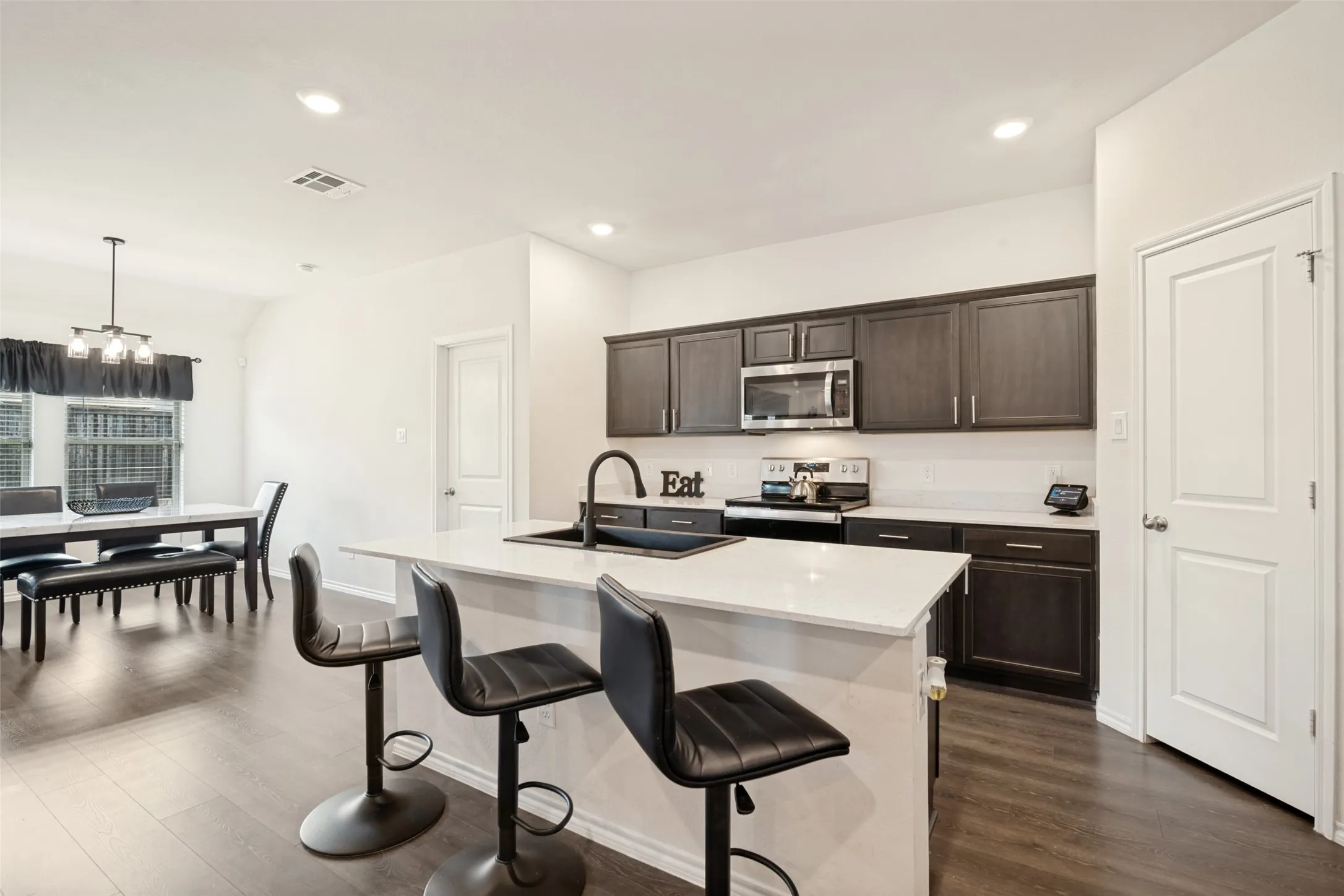 Single Family Residence For Sale in Kaufman County , 3413 Perman Drive, Mesquite, Texas 75126, 4 Bedroom, 2 Bathroom, 2 Garage spaces, 1,775 Sqft, built in 2022, mls#21336184, Real Estate Agent in Mesquite, Homes For Sale in Kaufman county, Homes For Sale in Mesquite, Realtor in Mesquite Texas, Real Estate Brokerage Independent Realty Texas, Luminita Cordes Realtor