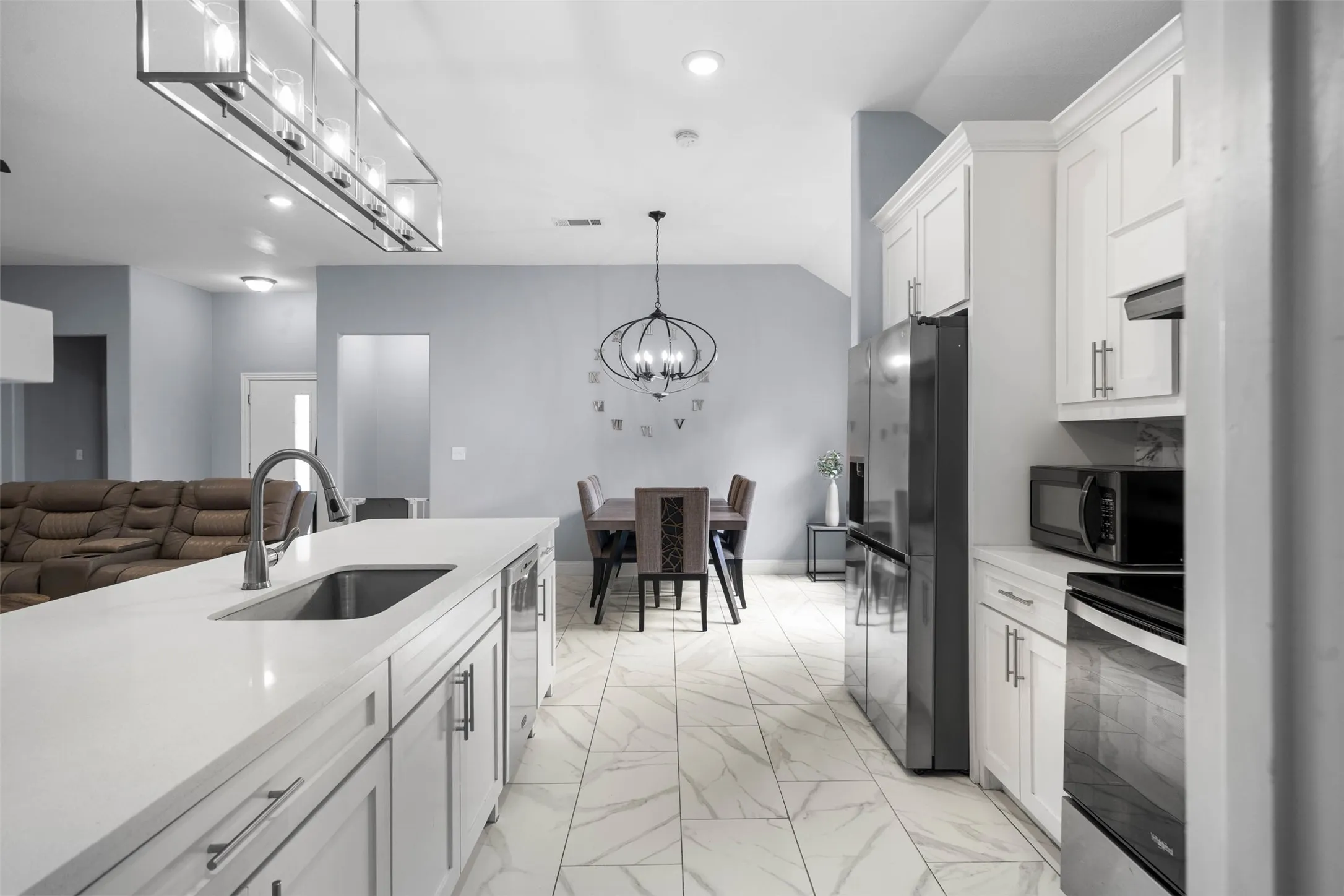 Single Family Residence For Sale in Dallas County , 339 S Stewart Avenue, Lancaster, Texas 75146, 4 Bedroom, 2 Bathroom, 2 Garage spaces, 1,986 Sqft, built in 2020, mls#21336713, Real Estate Agent in Lancaster, Homes For Sale in Dallas county, Homes For Sale in Lancaster, Realtor in Lancaster Texas, Real Estate Brokerage Independent Realty Texas, Luminita Cordes Realtor