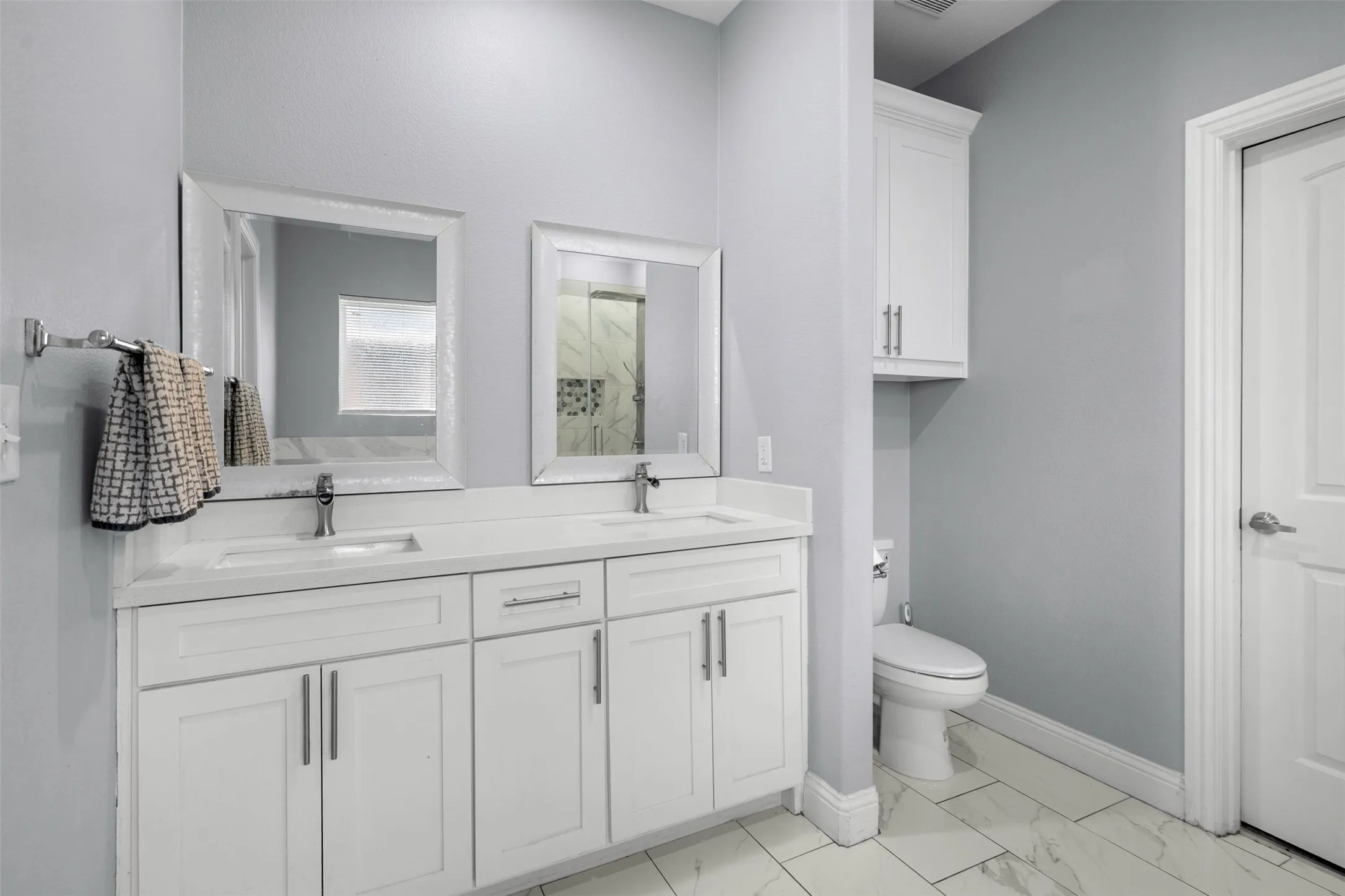 Single Family Residence For Sale in Dallas County , 339 S Stewart Avenue, Lancaster, Texas 75146, 4 Bedroom, 2 Bathroom, 2 Garage spaces, 1,986 Sqft, built in 2020, mls#21336713, Real Estate Agent in Lancaster, Homes For Sale in Dallas county, Homes For Sale in Lancaster, Realtor in Lancaster Texas, Real Estate Brokerage Independent Realty Texas, Luminita Cordes Realtor