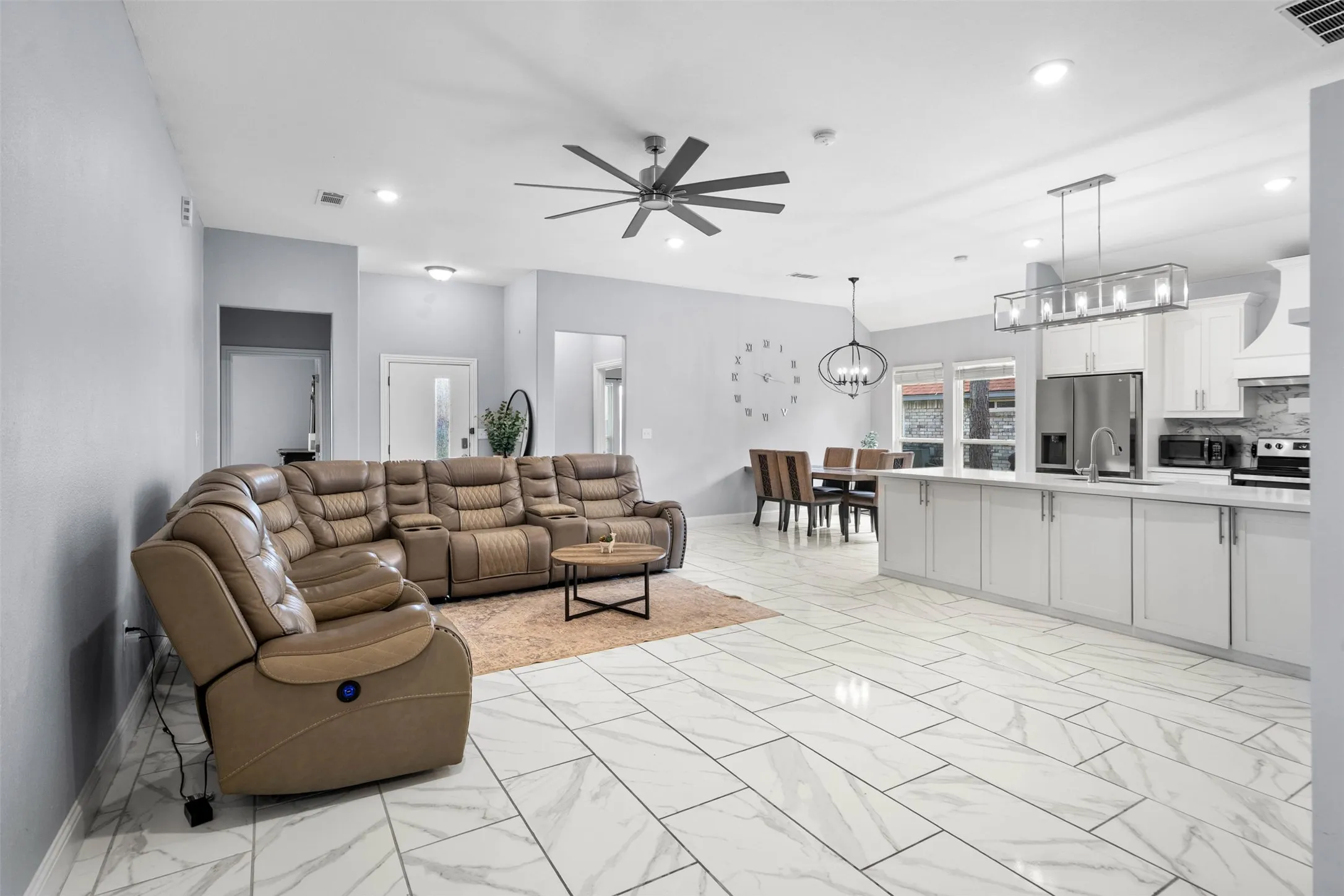 Single Family Residence For Sale in Dallas County , 339 S Stewart Avenue, Lancaster, Texas 75146, 4 Bedroom, 2 Bathroom, 2 Garage spaces, 1,986 Sqft, built in 2020, mls#21336713, Real Estate Agent in Lancaster, Homes For Sale in Dallas county, Homes For Sale in Lancaster, Realtor in Lancaster Texas, Real Estate Brokerage Independent Realty Texas, Luminita Cordes Realtor