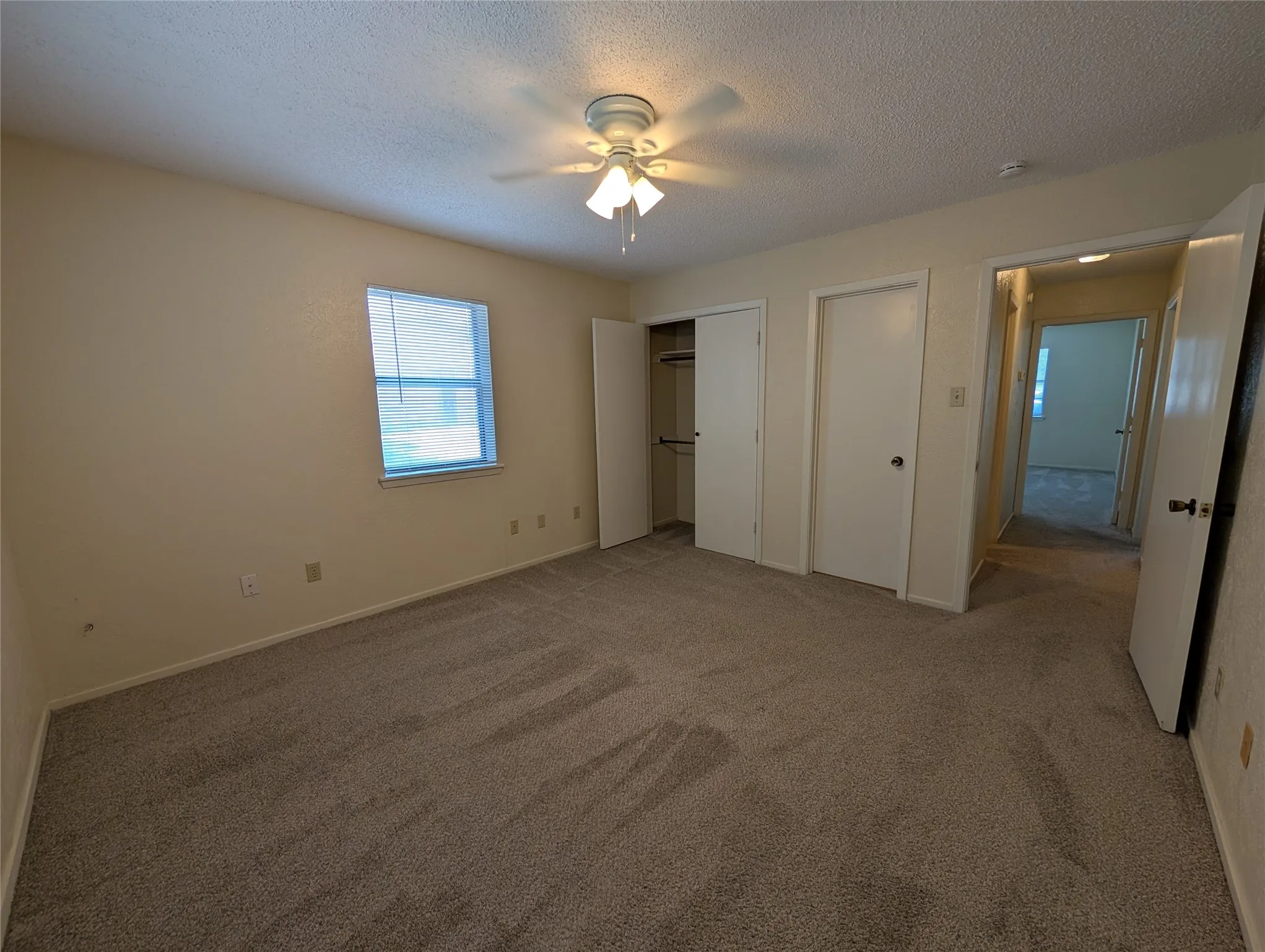 Duplex For Rent in Collin County , 604 E Oak Street B, Wylie, Texas 75098, 2 Bedroom, 2 Bathroom, Garage spaces, 1,160 Sqft, built in 1983, mls#21334655, Real Estate Agent in Wylie, Homes For Rent in Collin county, Homes For Rent in Wylie, Realtor in Wylie Texas, Real Estate Brokerage Independent Realty Texas, Luminita Cordes Realtor