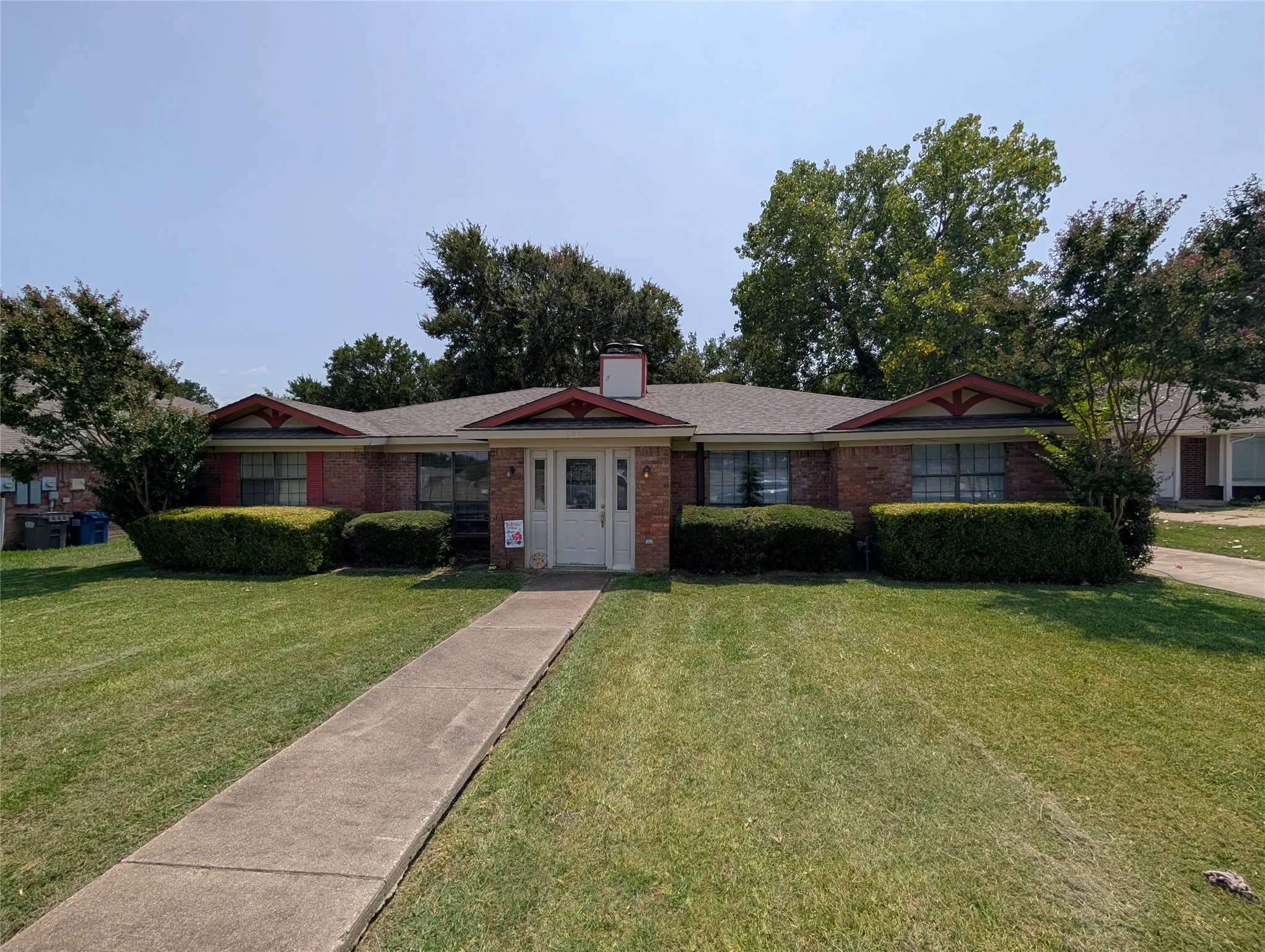 Duplex For Rent in Collin County , 604 E Oak Street B, Wylie, Texas 75098, 2 Bedroom, 2 Bathroom, Garage spaces, 1,160 Sqft, built in 1983, mls#21334655, Real Estate Agent in Wylie, Homes For Rent in Collin county, Homes For Rent in Wylie, Realtor in Wylie Texas, Real Estate Brokerage Independent Realty Texas, Luminita Cordes Realtor