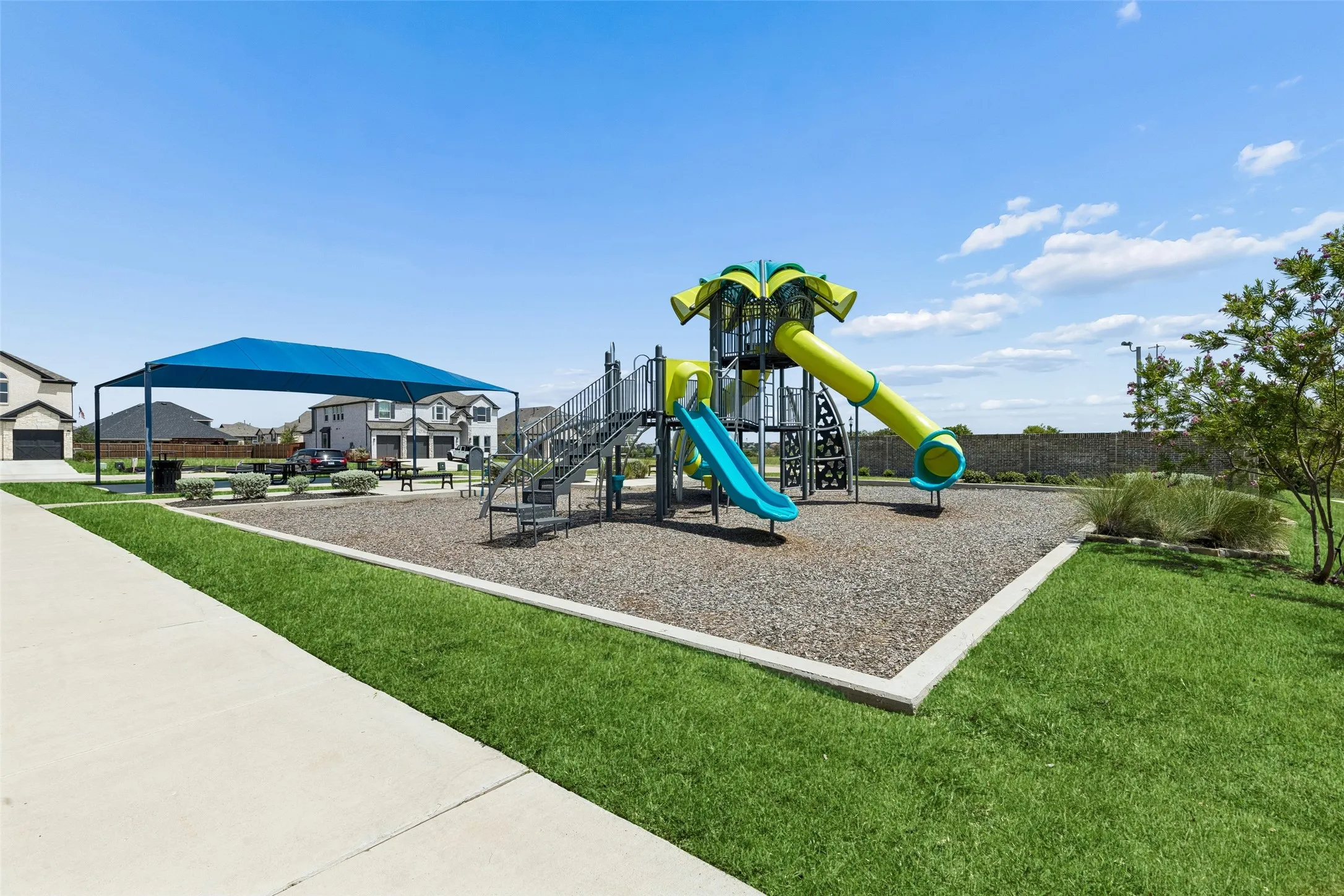 Single Family Residence For Sale in Denton County , 13416 Arvelo Drive, Little Elm, Texas 75068, 4 Bedroom, 3 Bathroom, 3 Garage spaces, 3,412 Sqft, built in 2021, mls#21329373, Real Estate Agent in Little Elm, Homes For Sale in Denton county, Homes For Sale in Little Elm, Realtor in Little Elm Texas, Real Estate Brokerage Independent Realty Texas, Luminita Cordes Realtor