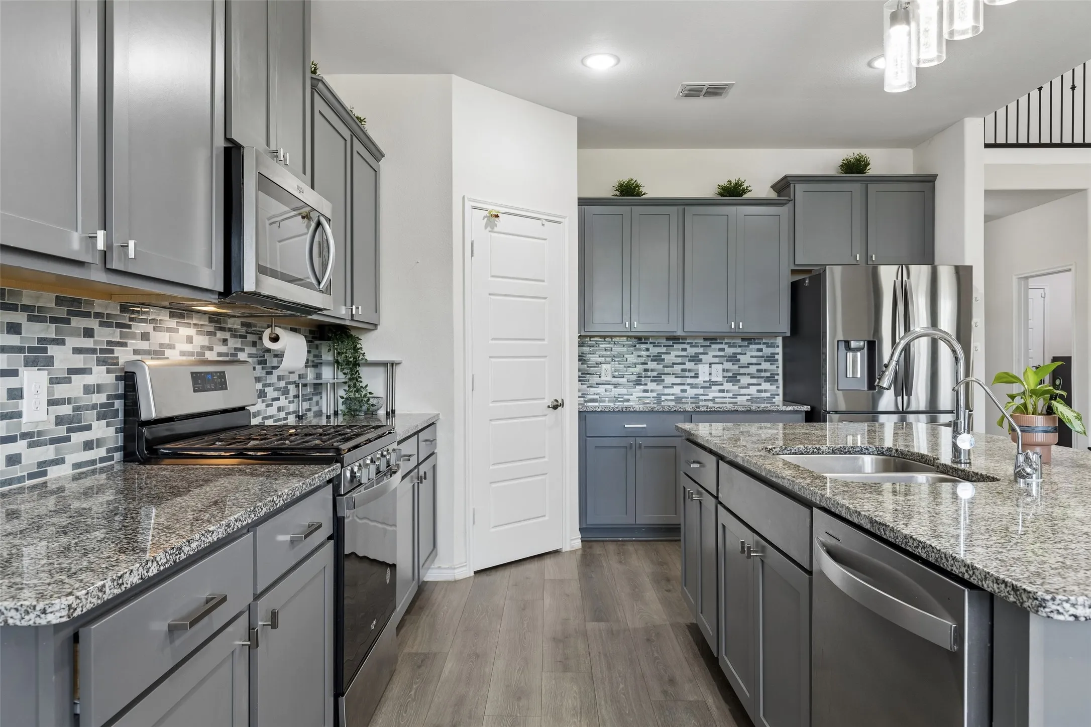 Single Family Residence For Sale in Denton County , 13416 Arvelo Drive, Little Elm, Texas 75068, 4 Bedroom, 3 Bathroom, 3 Garage spaces, 3,412 Sqft, built in 2021, mls#21329373, Real Estate Agent in Little Elm, Homes For Sale in Denton county, Homes For Sale in Little Elm, Realtor in Little Elm Texas, Real Estate Brokerage Independent Realty Texas, Luminita Cordes Realtor