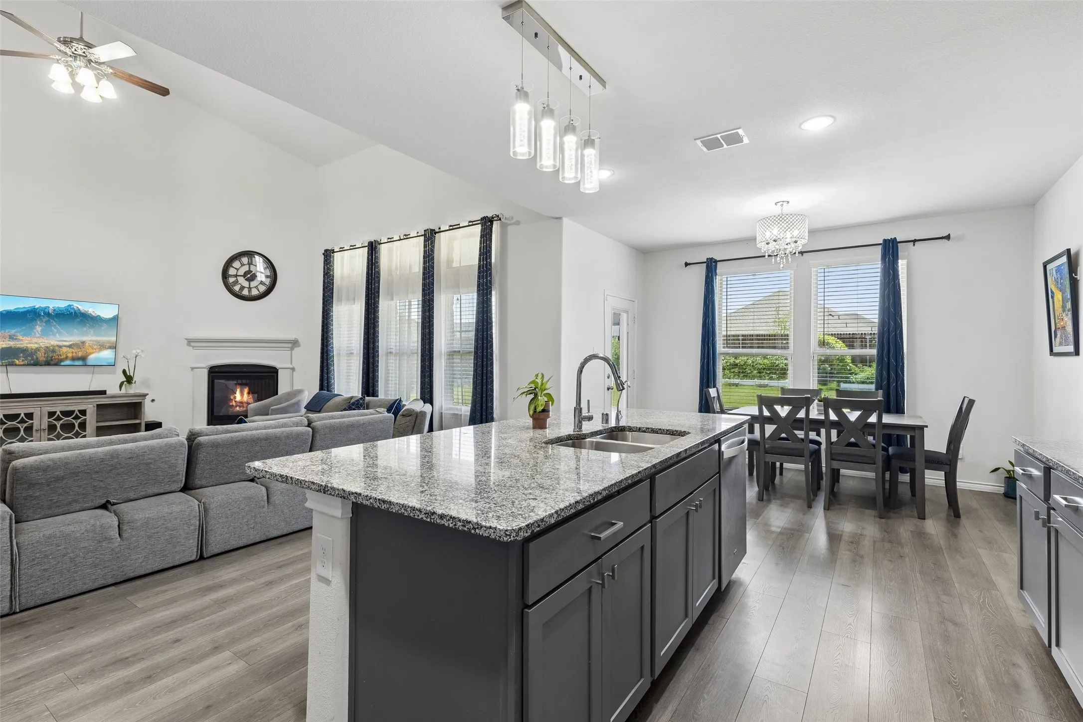 Single Family Residence For Sale in Denton County , 13416 Arvelo Drive, Little Elm, Texas 75068, 4 Bedroom, 3 Bathroom, 3 Garage spaces, 3,412 Sqft, built in 2021, mls#21329373, Real Estate Agent in Little Elm, Homes For Sale in Denton county, Homes For Sale in Little Elm, Realtor in Little Elm Texas, Real Estate Brokerage Independent Realty Texas, Luminita Cordes Realtor