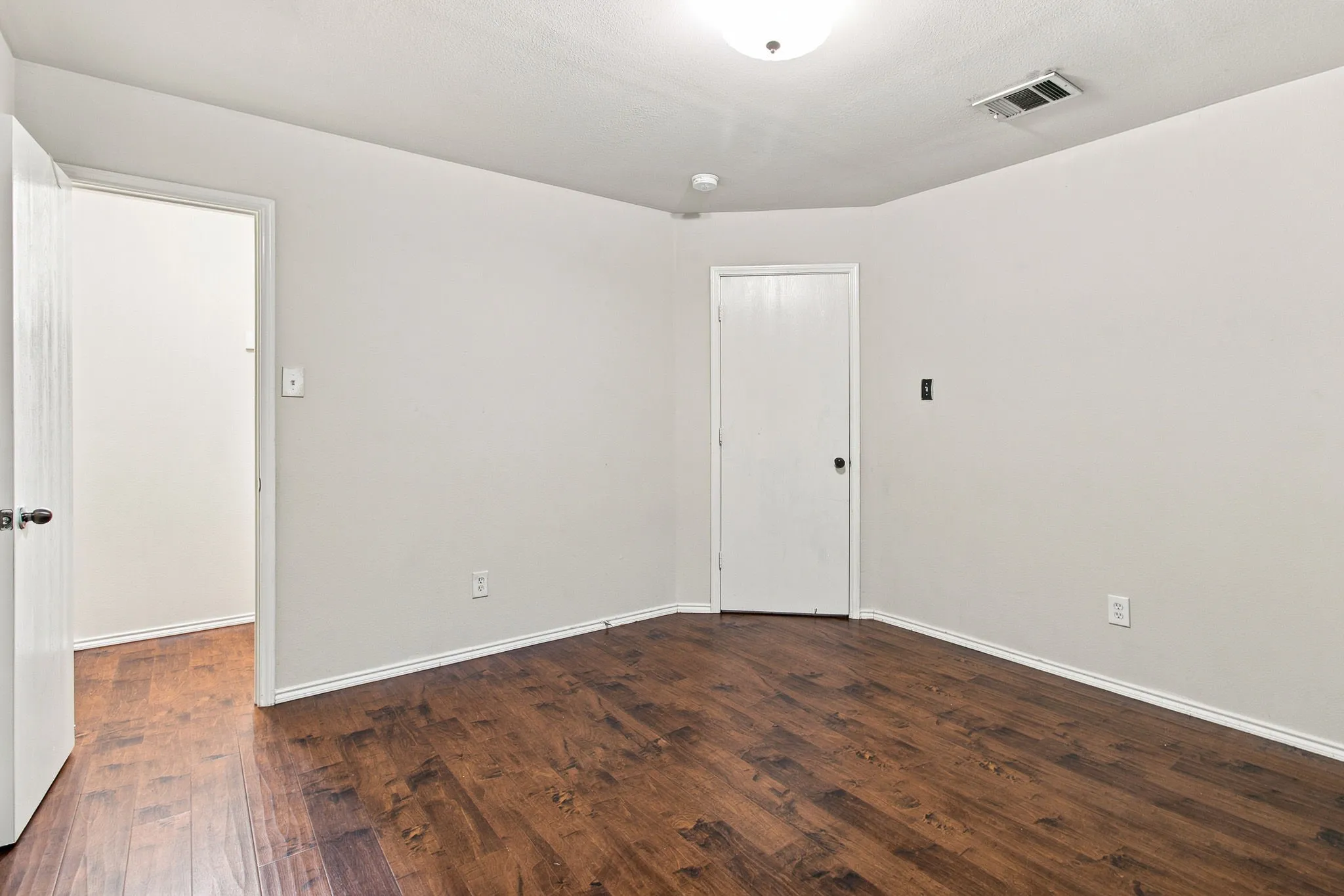 Single Family Residence For Rent in Collin County , 3616 Rand Creek Trail, Mc Kinney, Texas 75070, 4 Bedroom, 3 Bathroom, 2 Garage spaces, 2,306 Sqft, built in 2004, mls#21337113, Real Estate Agent in Mc Kinney, Homes For Rent in Collin county, Homes For Rent in Mc Kinney, Realtor in Mc Kinney Texas, Real Estate Brokerage Independent Realty Texas, Luminita Cordes Realtor