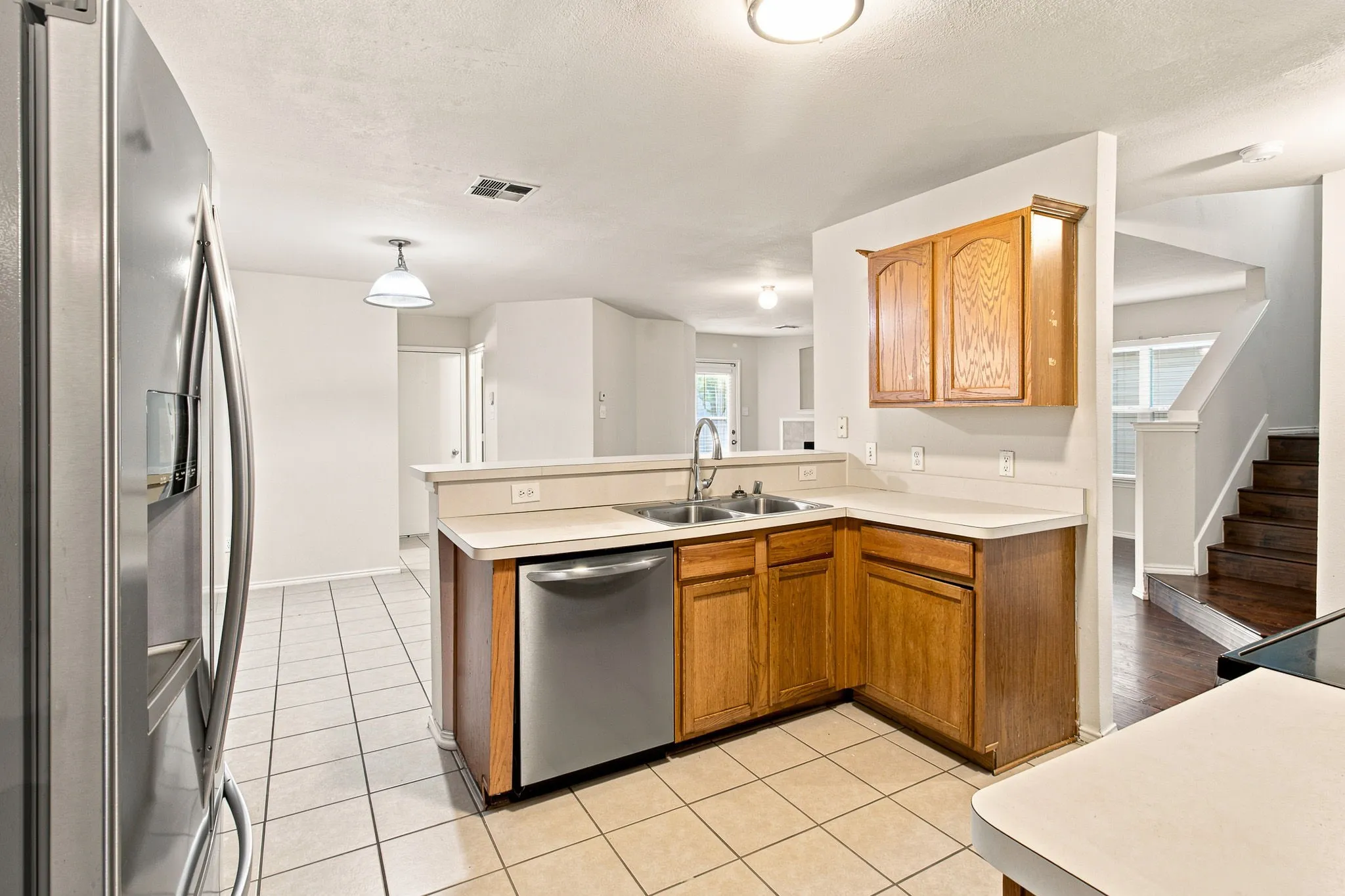 Single Family Residence For Rent in Collin County , 3616 Rand Creek Trail, Mc Kinney, Texas 75070, 4 Bedroom, 3 Bathroom, 2 Garage spaces, 2,306 Sqft, built in 2004, mls#21337113, Real Estate Agent in Mc Kinney, Homes For Rent in Collin county, Homes For Rent in Mc Kinney, Realtor in Mc Kinney Texas, Real Estate Brokerage Independent Realty Texas, Luminita Cordes Realtor