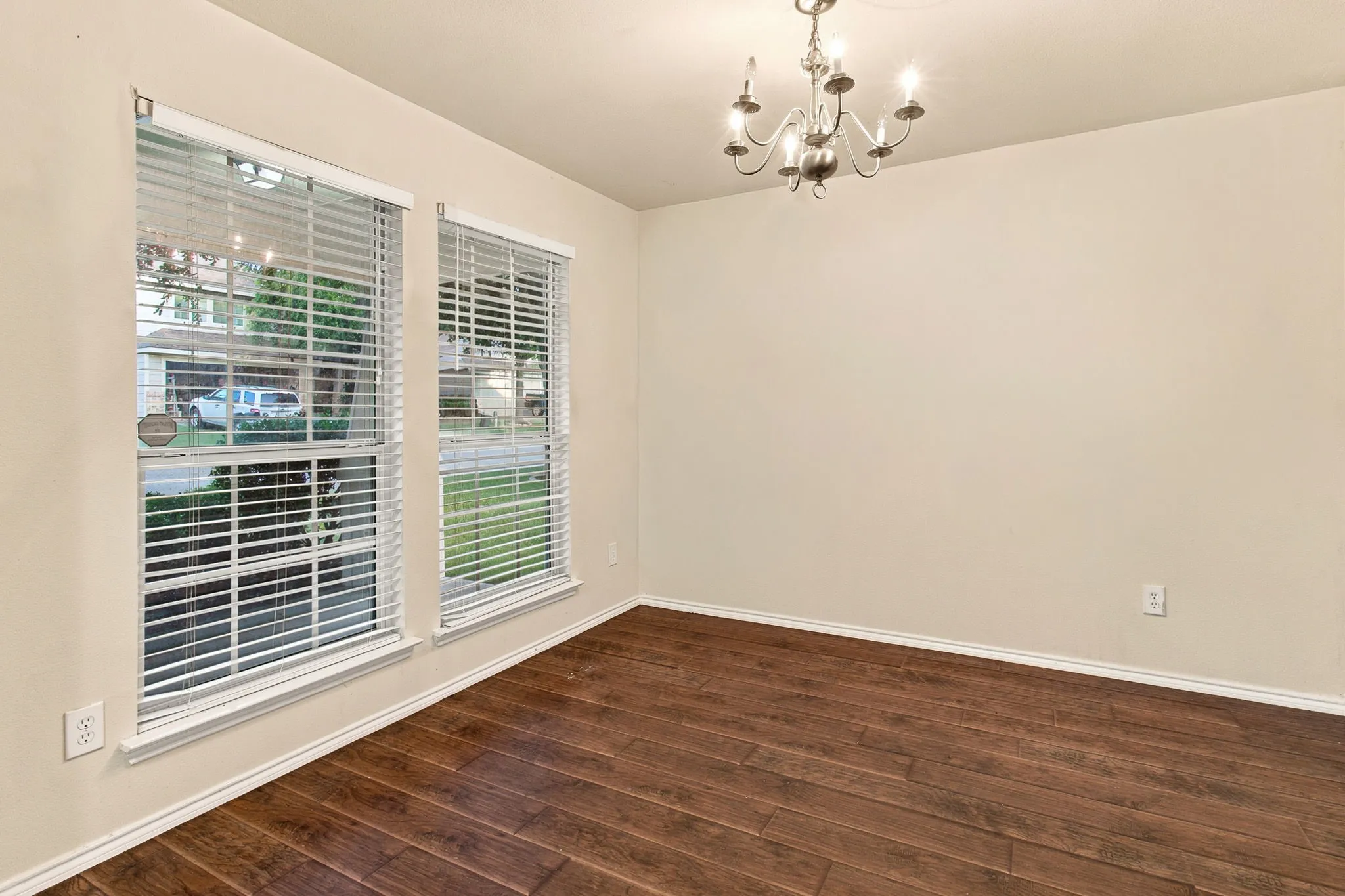 Single Family Residence For Rent in Collin County , 3616 Rand Creek Trail, Mc Kinney, Texas 75070, 4 Bedroom, 3 Bathroom, 2 Garage spaces, 2,306 Sqft, built in 2004, mls#21337113, Real Estate Agent in Mc Kinney, Homes For Rent in Collin county, Homes For Rent in Mc Kinney, Realtor in Mc Kinney Texas, Real Estate Brokerage Independent Realty Texas, Luminita Cordes Realtor